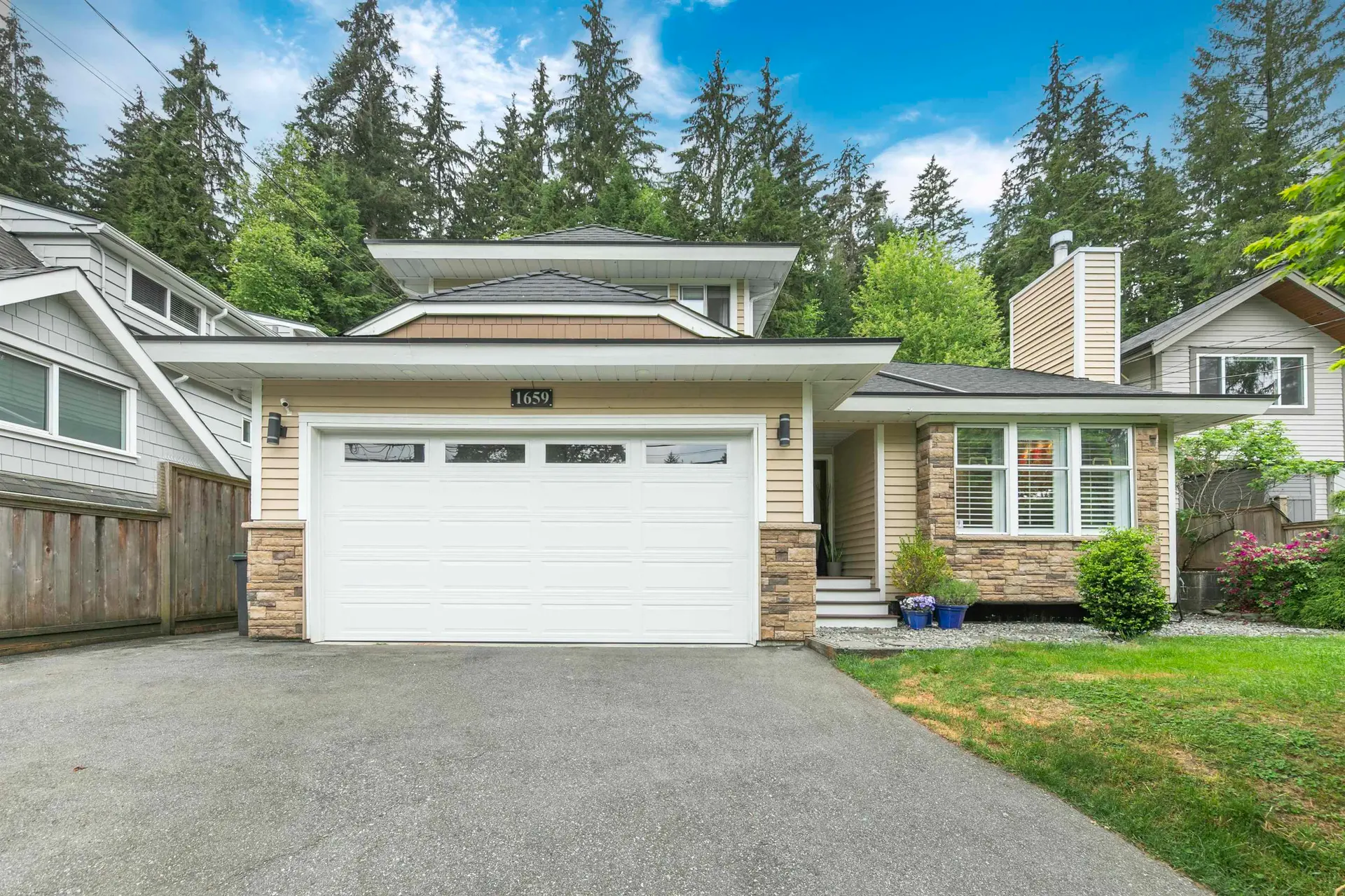 Property at 1659 Deep Cove Road, North Vancouver, BC