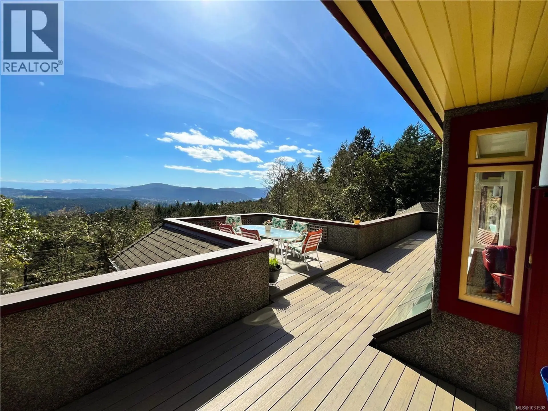 Property at 8242 Thomson Pl, Central Saanich, BC