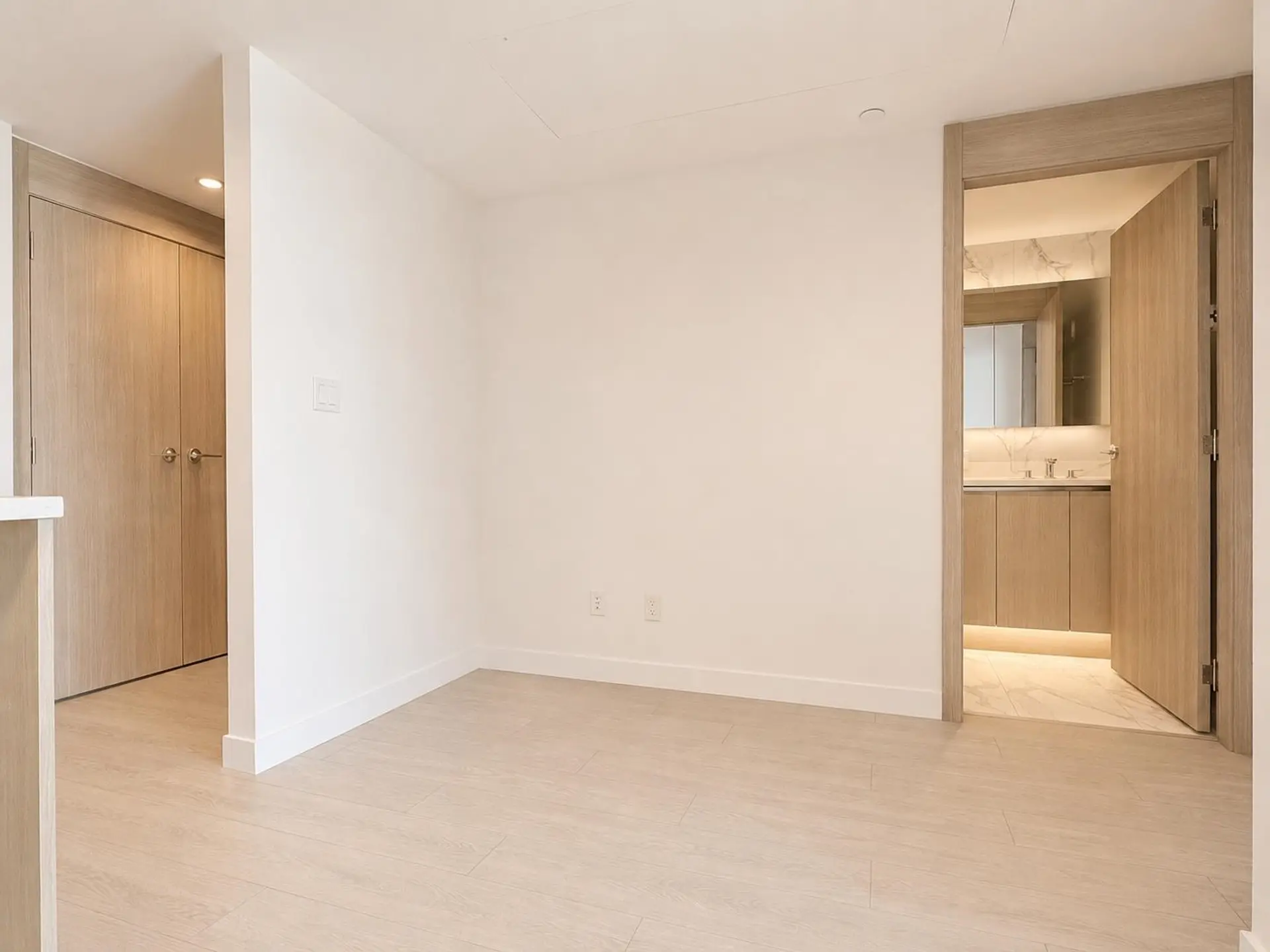 #2205 9887 Whalley Boulevard - Image 10