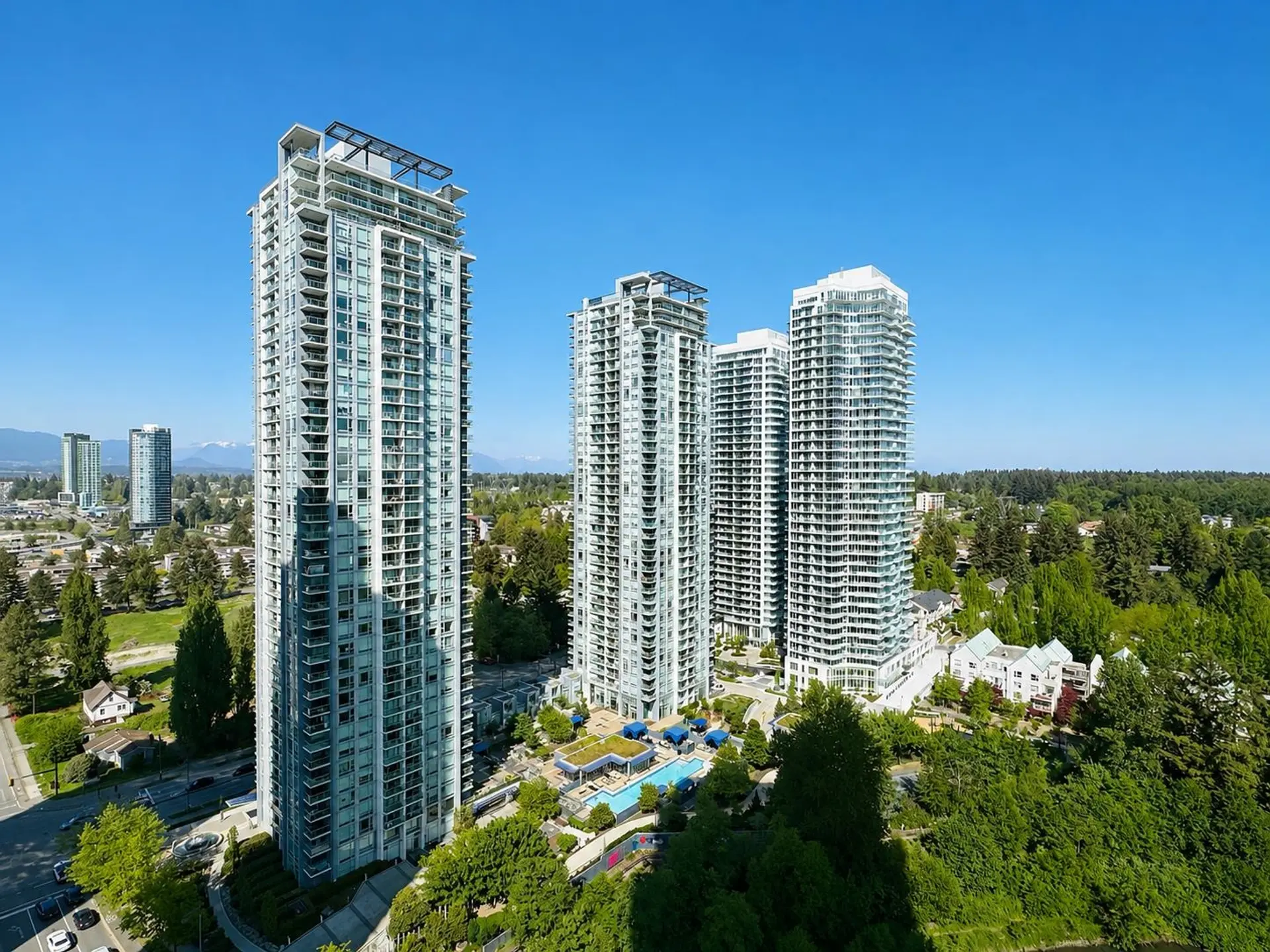 #2205 9887 Whalley Boulevard - Image 18