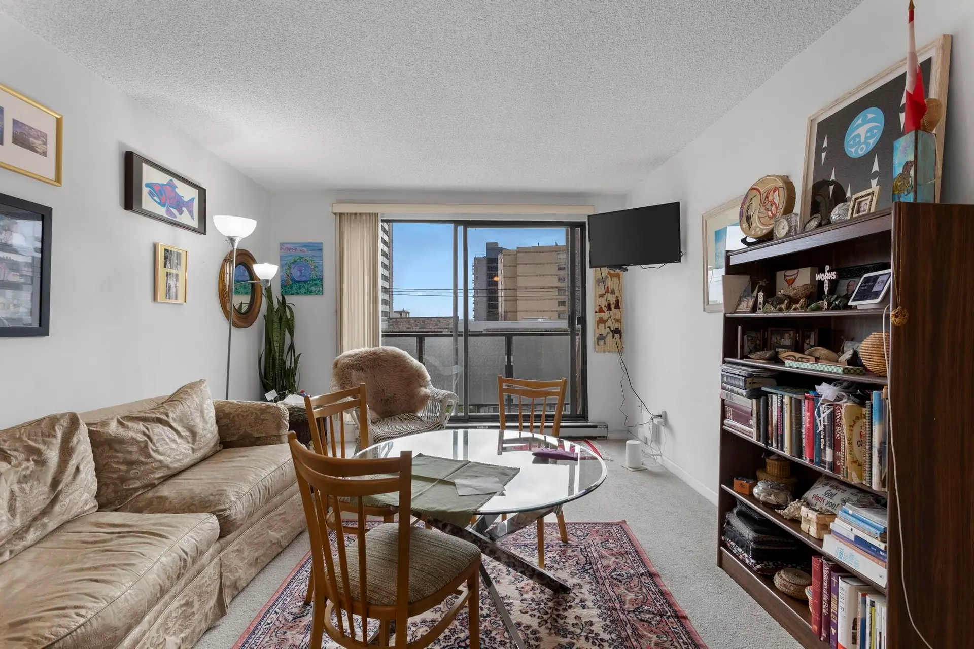 #403 2119 Bellevue Avenue - Image 4