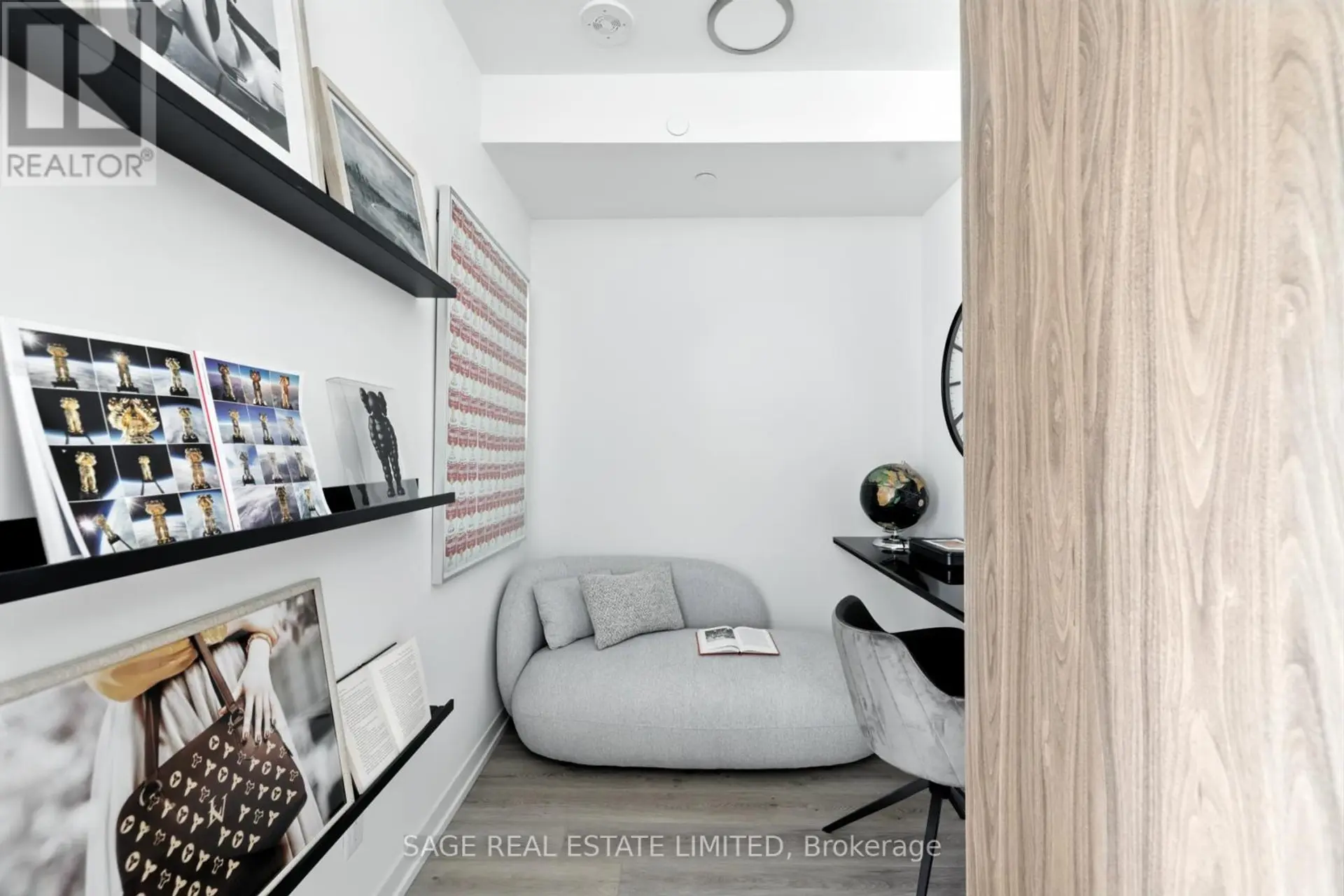 #301 863 ST CLAIR AVENUE W - Image 13