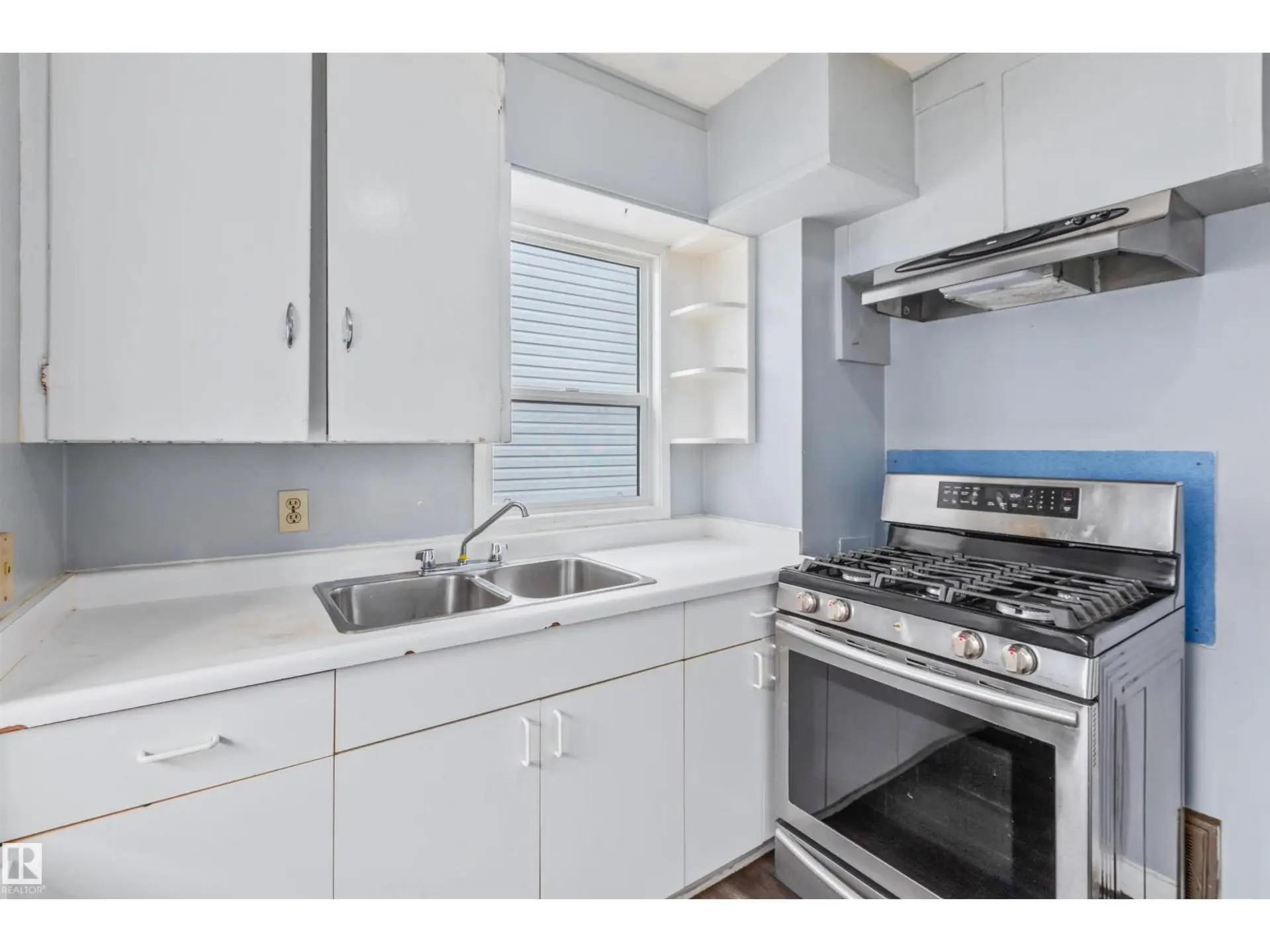 8331 81 AV NW - Image 7