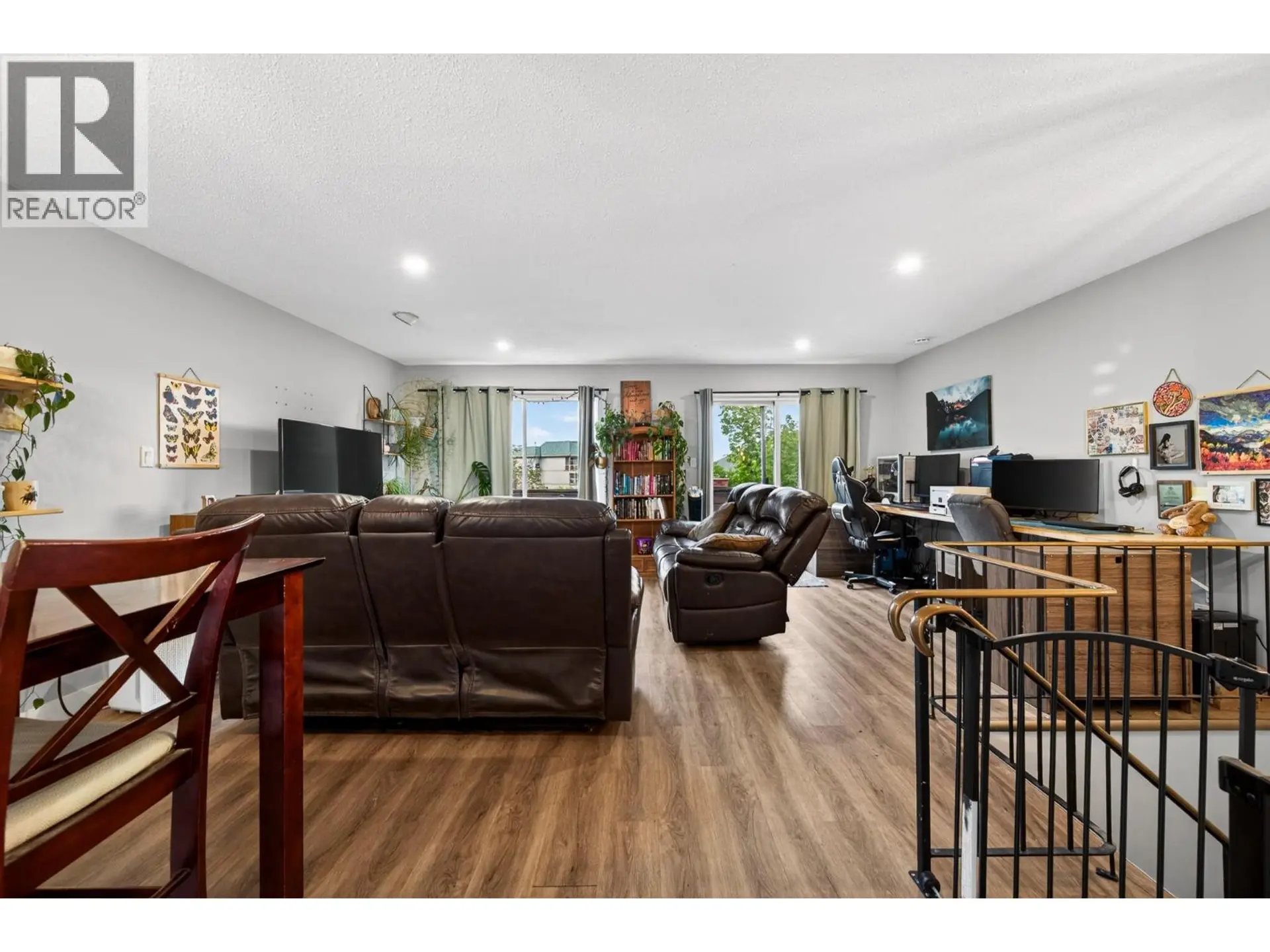 #9 250 Pemberton Terrace - Image 3