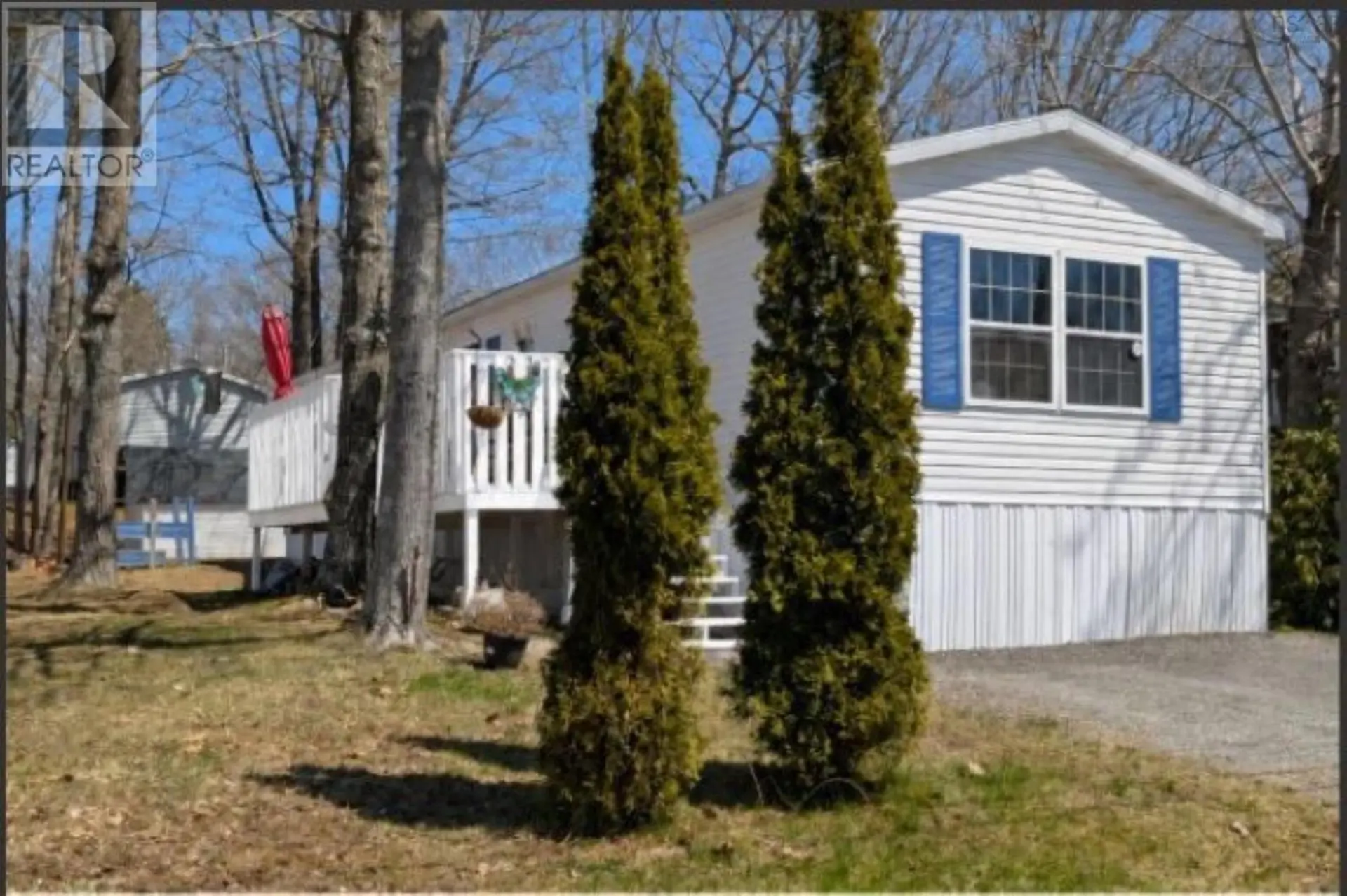 8 Summer Crescent - Image 1