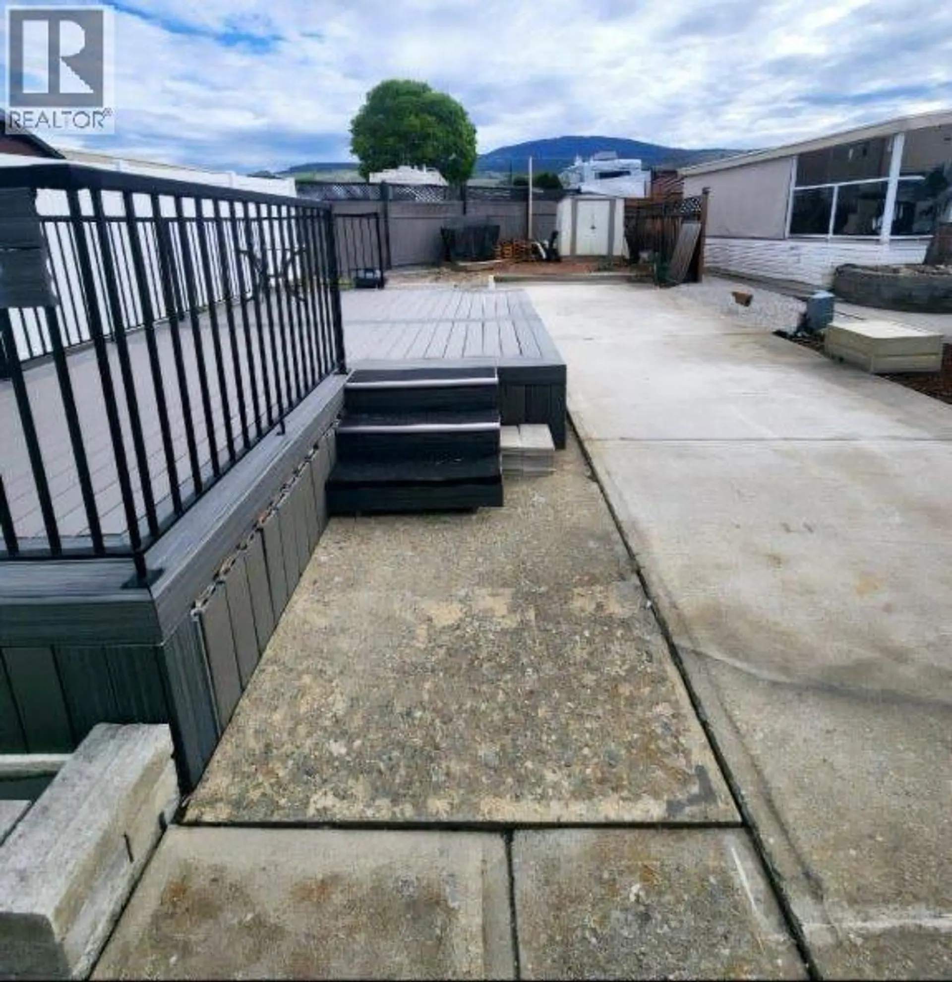 #98 415 Commonwealth Road - Image 3