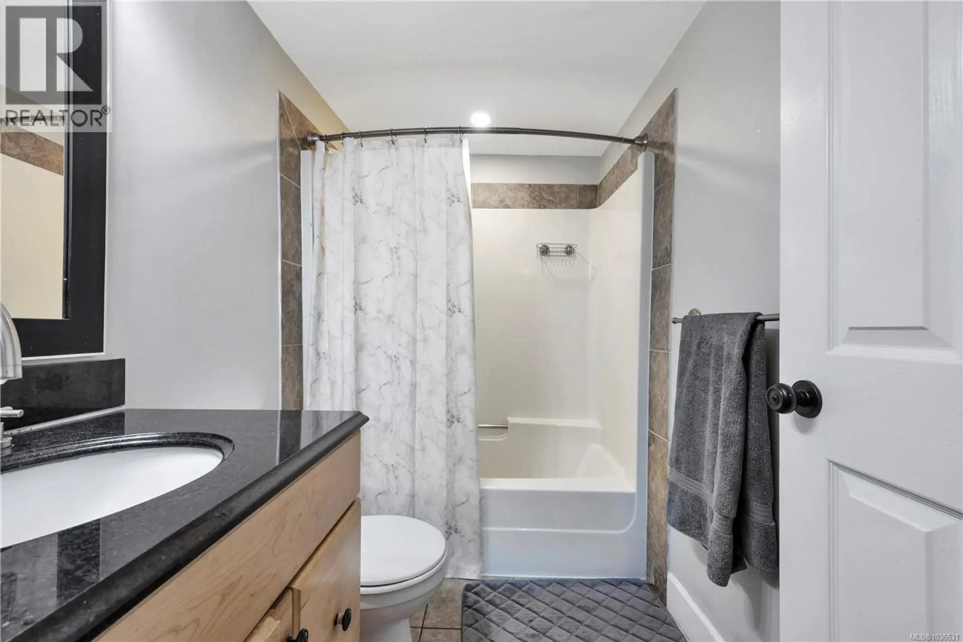 #309 3108 Barons Rd - Image 8