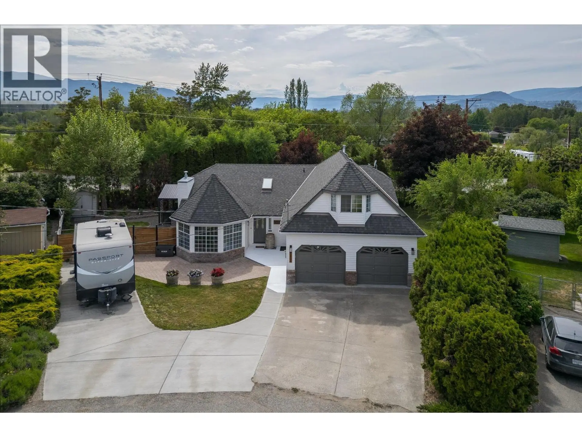 Property at 3418 Mariposa Court, Kelowna, BC