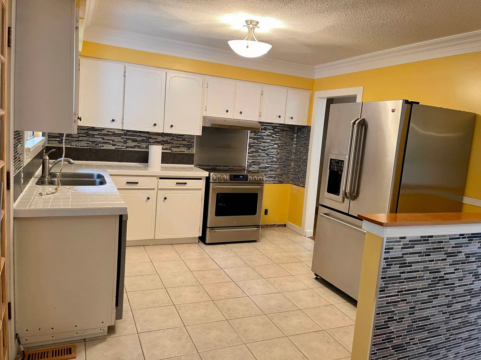 1791 Langan Avenue - Image 4