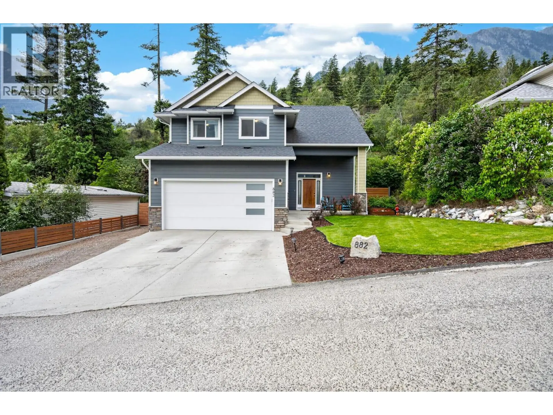 Property at 882 EAGLESON Crescent, Lillooet, BC
