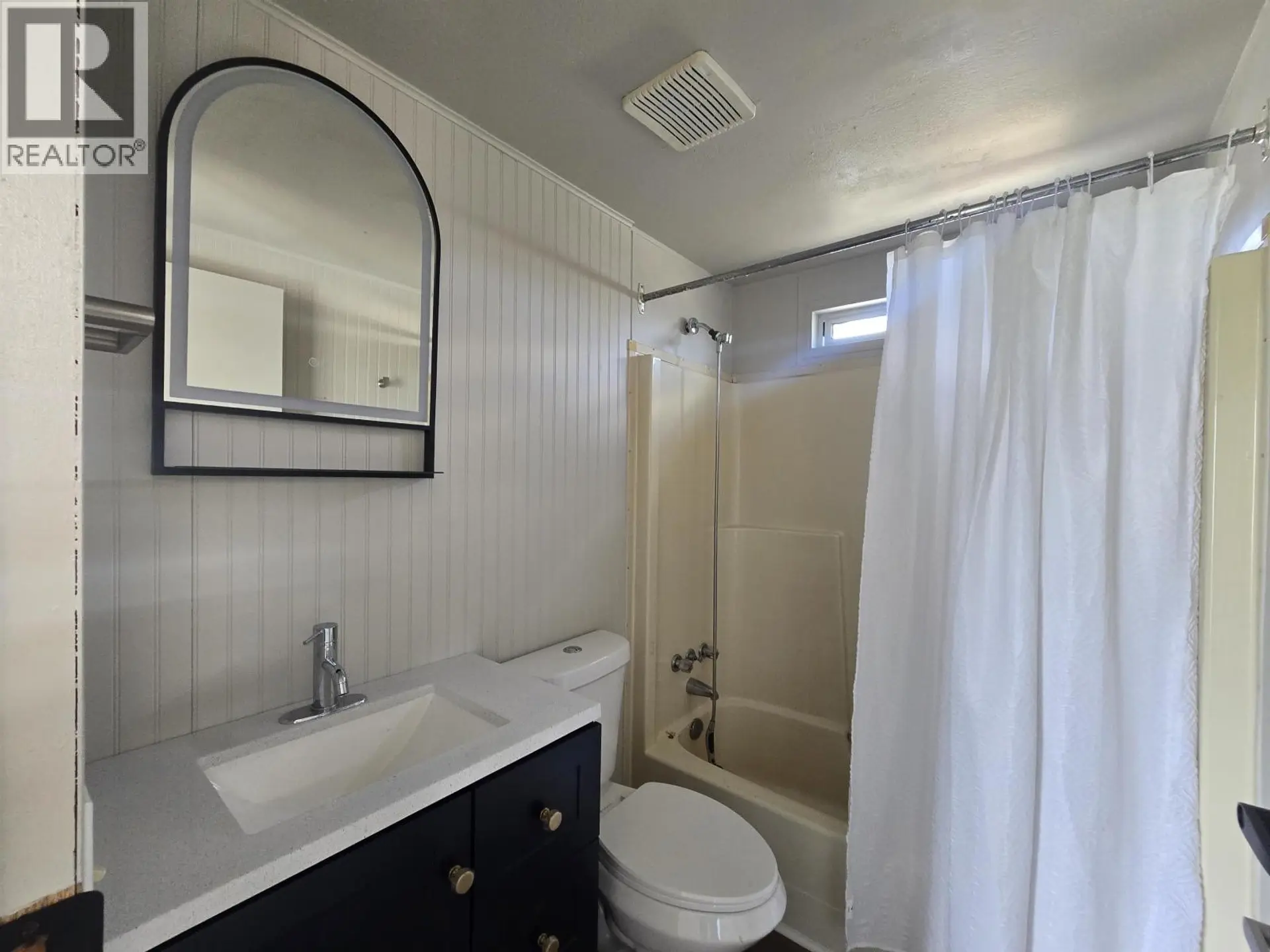 4836 CLARKE AVENUE - Image 8