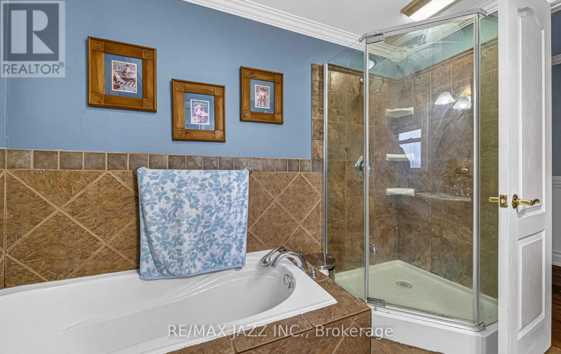 112 HOPE STREET N - Image 14