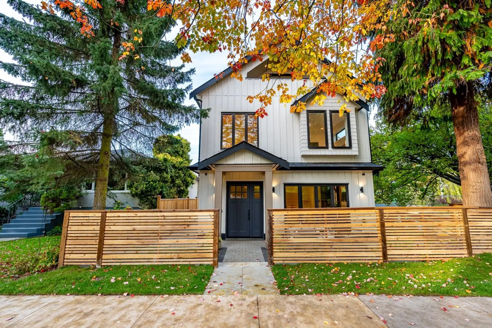 Property at 487 E 31 Avenue, Vancouver, BC