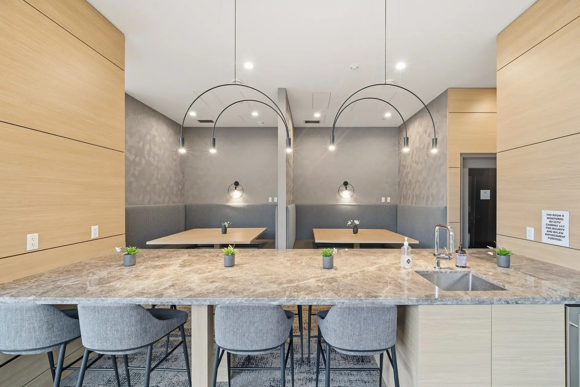 #122 9233 Odlin Road - Image 15