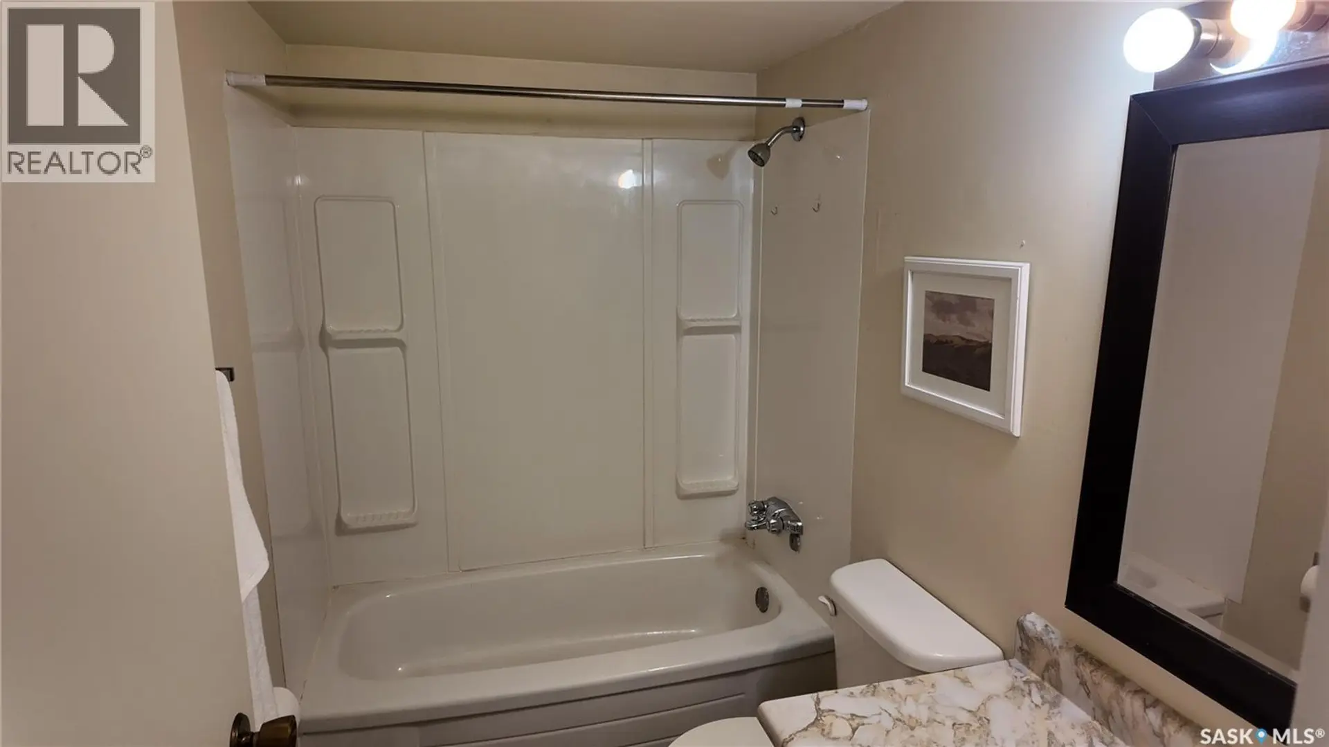 #34 31 Centennial STREET - Image 5