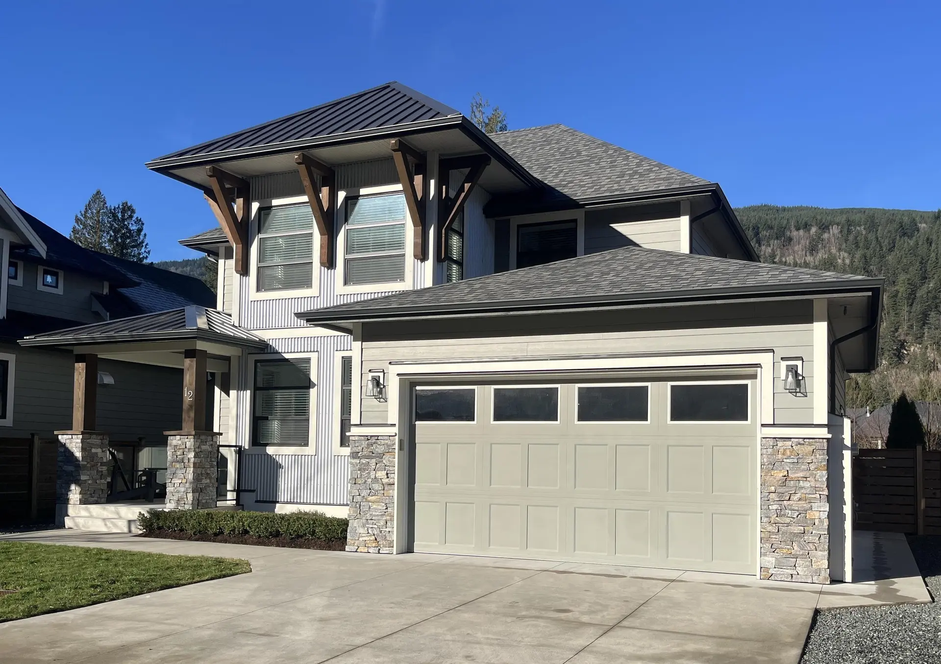 #12 1885 Columbia Valley Road - Image 3