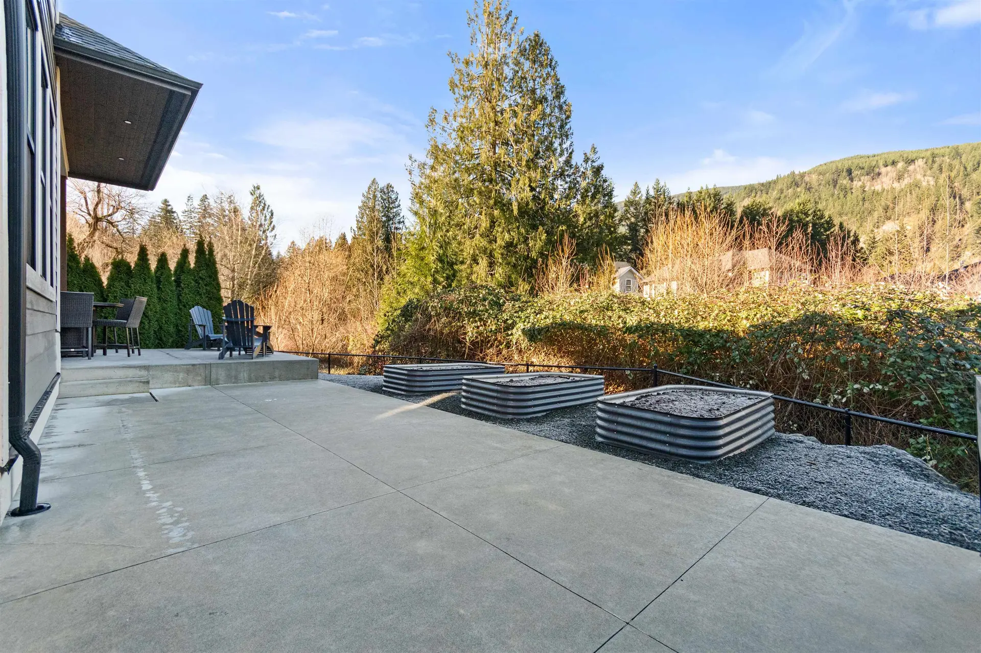 #12 1885 Columbia Valley Road - Image 19