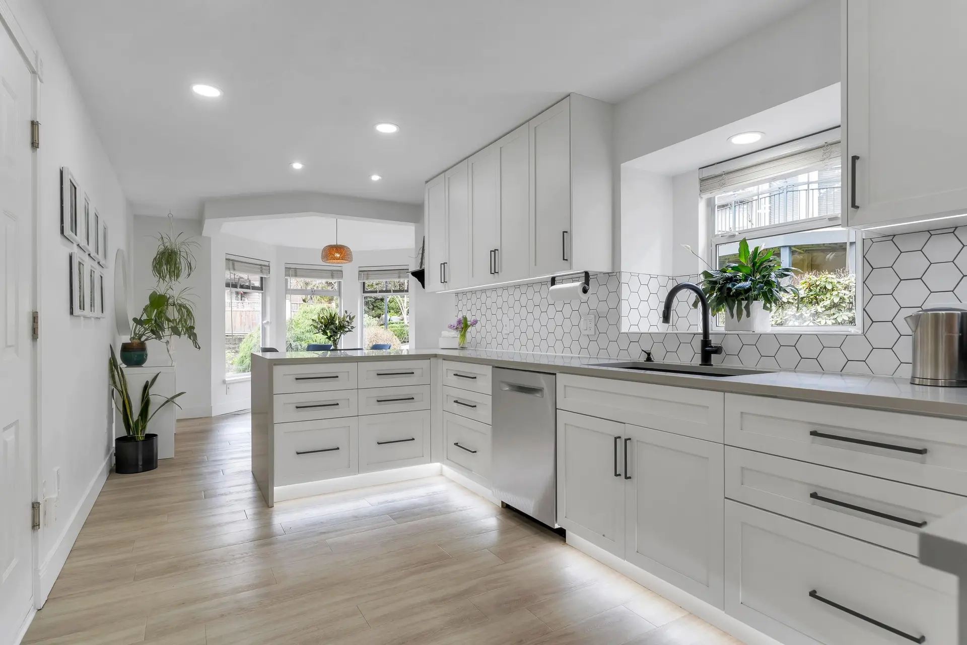 Property at 1102 Strathaven Drive, North Vancouver, BC