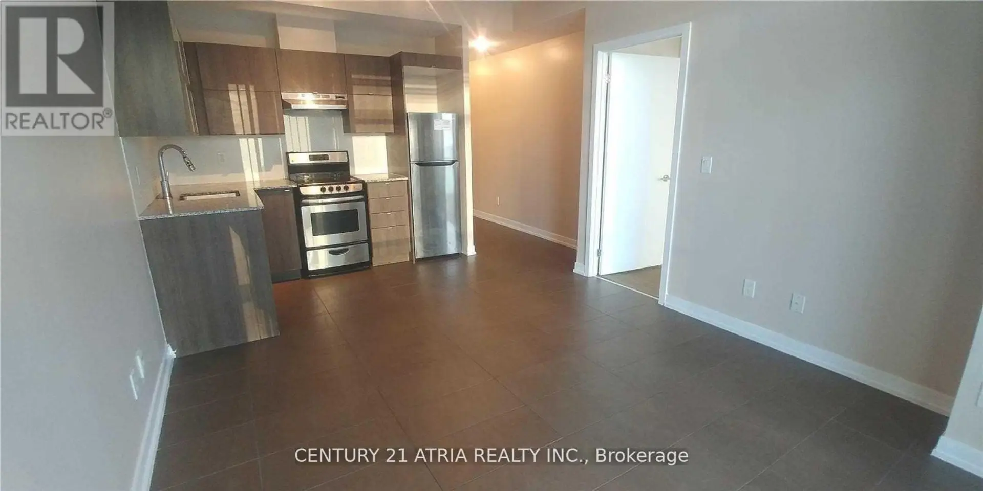 #806 170 FORT YORK BOULEVARD - Image 7
