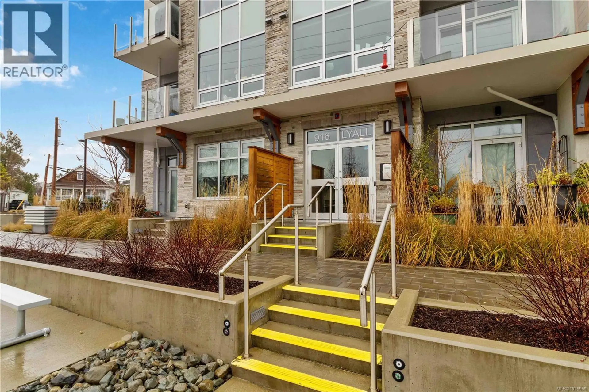 Property at #204 916 Lyall St, Esquimalt, BC