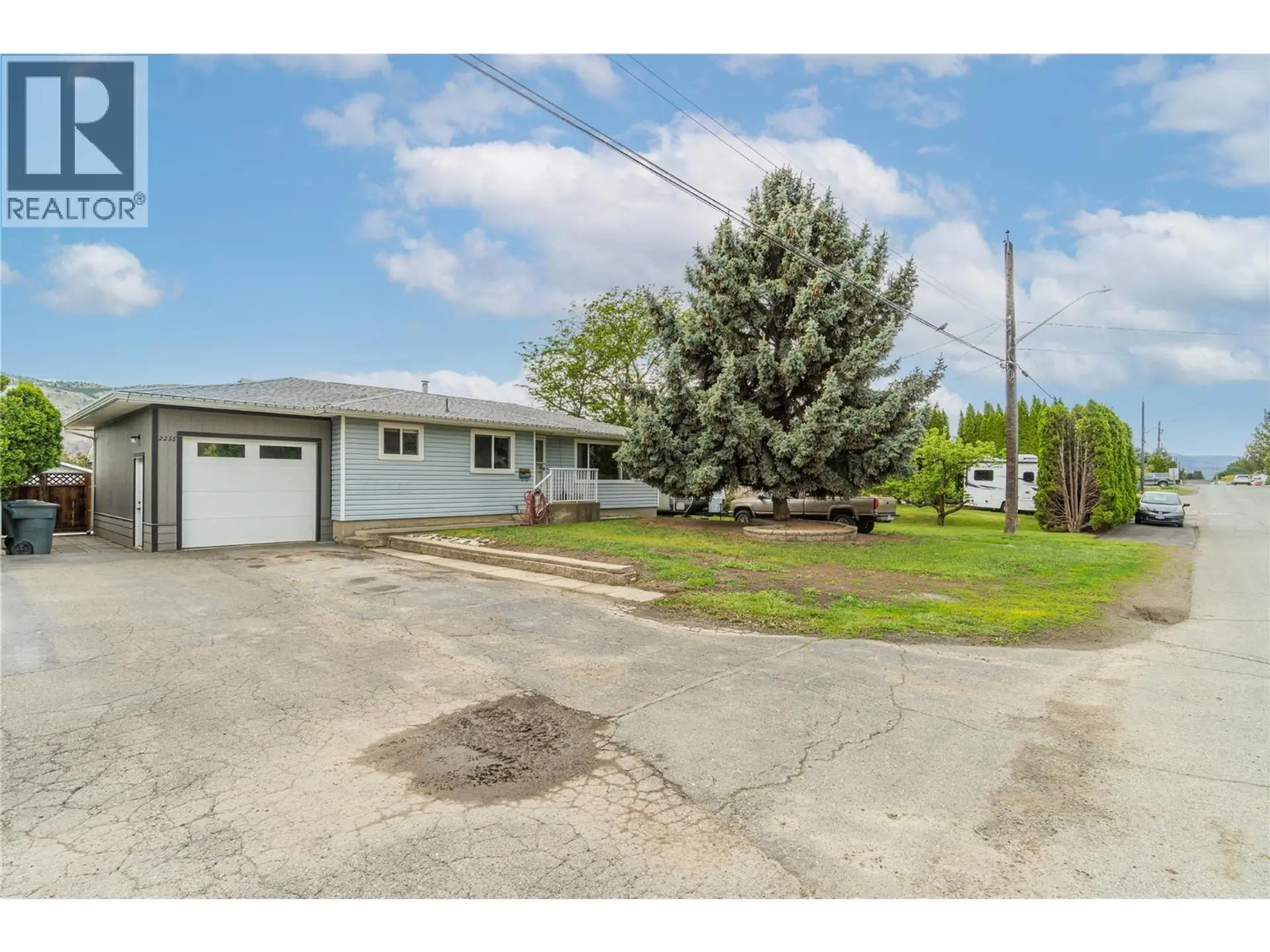 Property at 2255 FLEETWOOD Avenue, Kamloops, BC