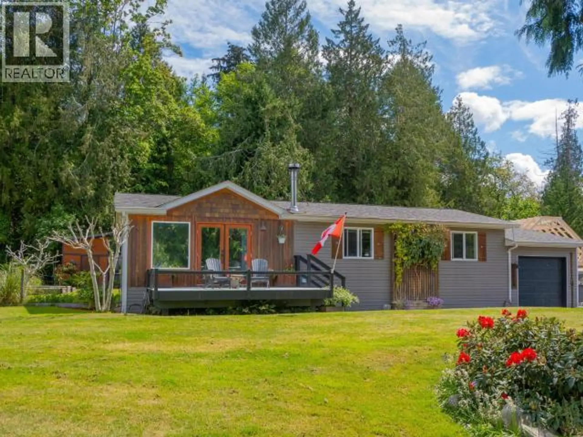 Property at 6646 KLAHANIE DRIVE, Powell River, BC