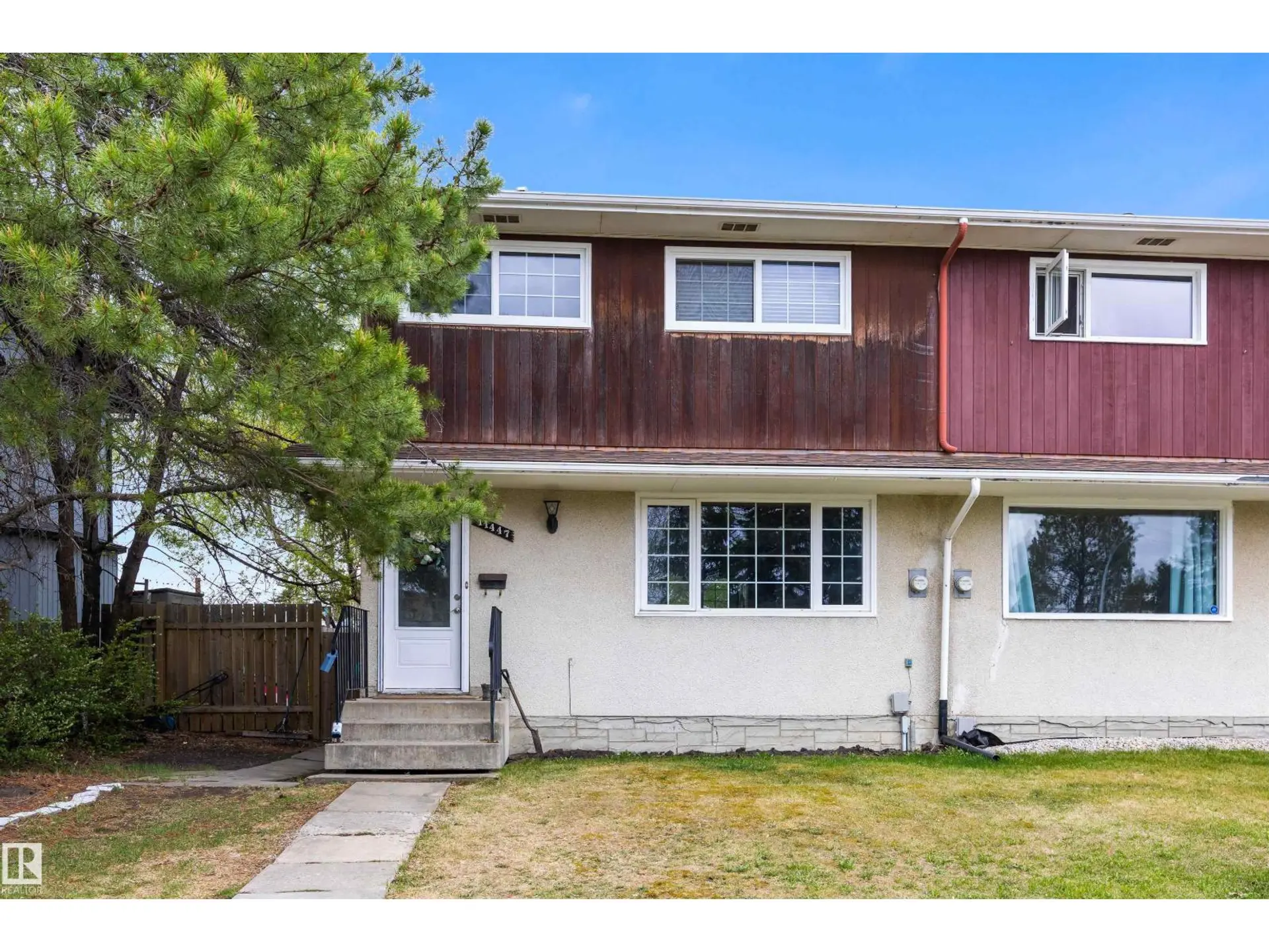 11447 39 AV NW - Image 1