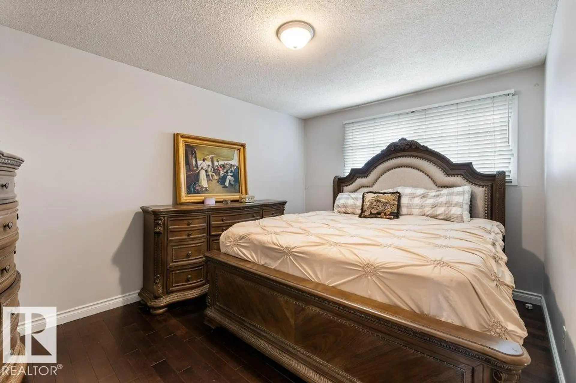 11447 39 AV NW - Image 11