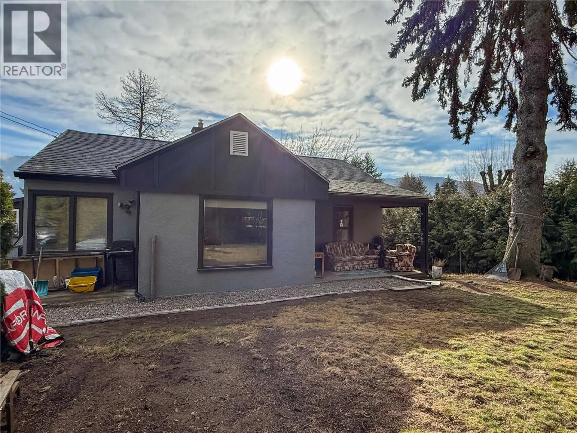 Property at 2533 Columbia Avenue, Castlegar, BC