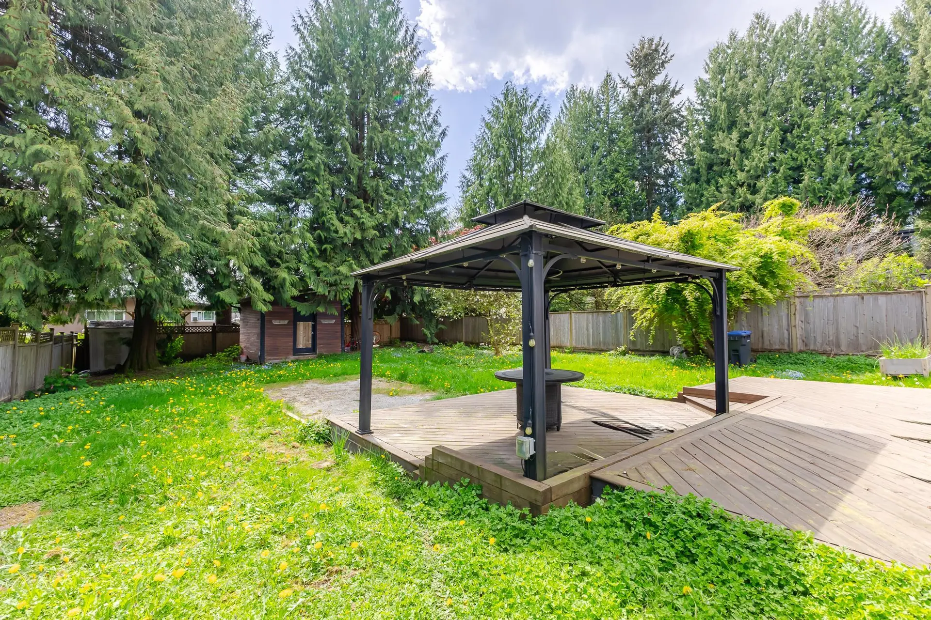 1818 Chalmers Avenue - Image 17