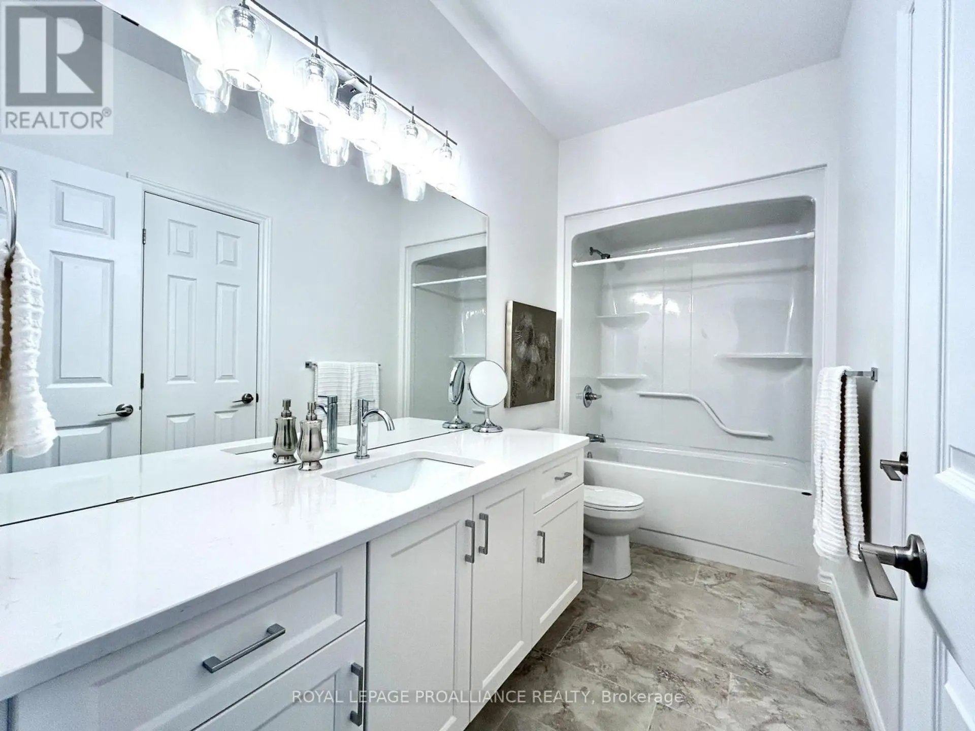 134 STONECREST BOULEVARD - Image 11