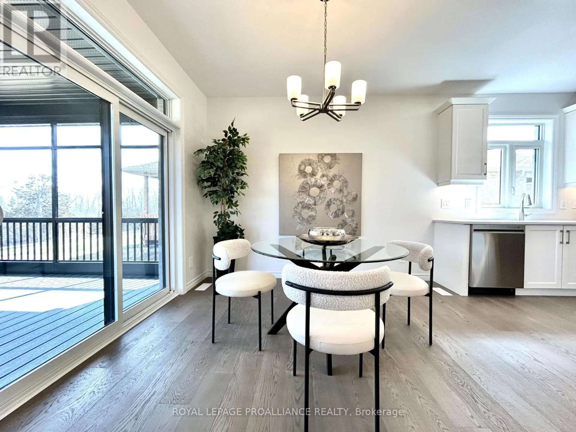 134 STONECREST BOULEVARD - Image 4
