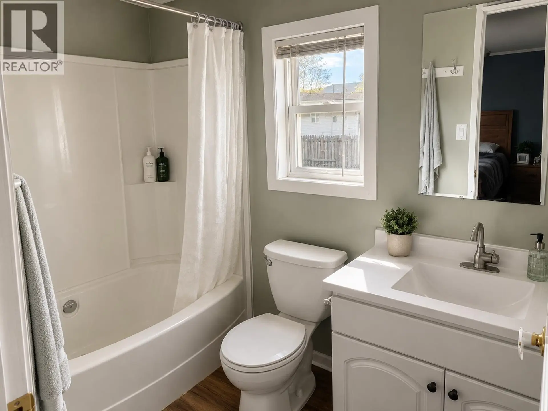 10416 99 STREET - Image 11