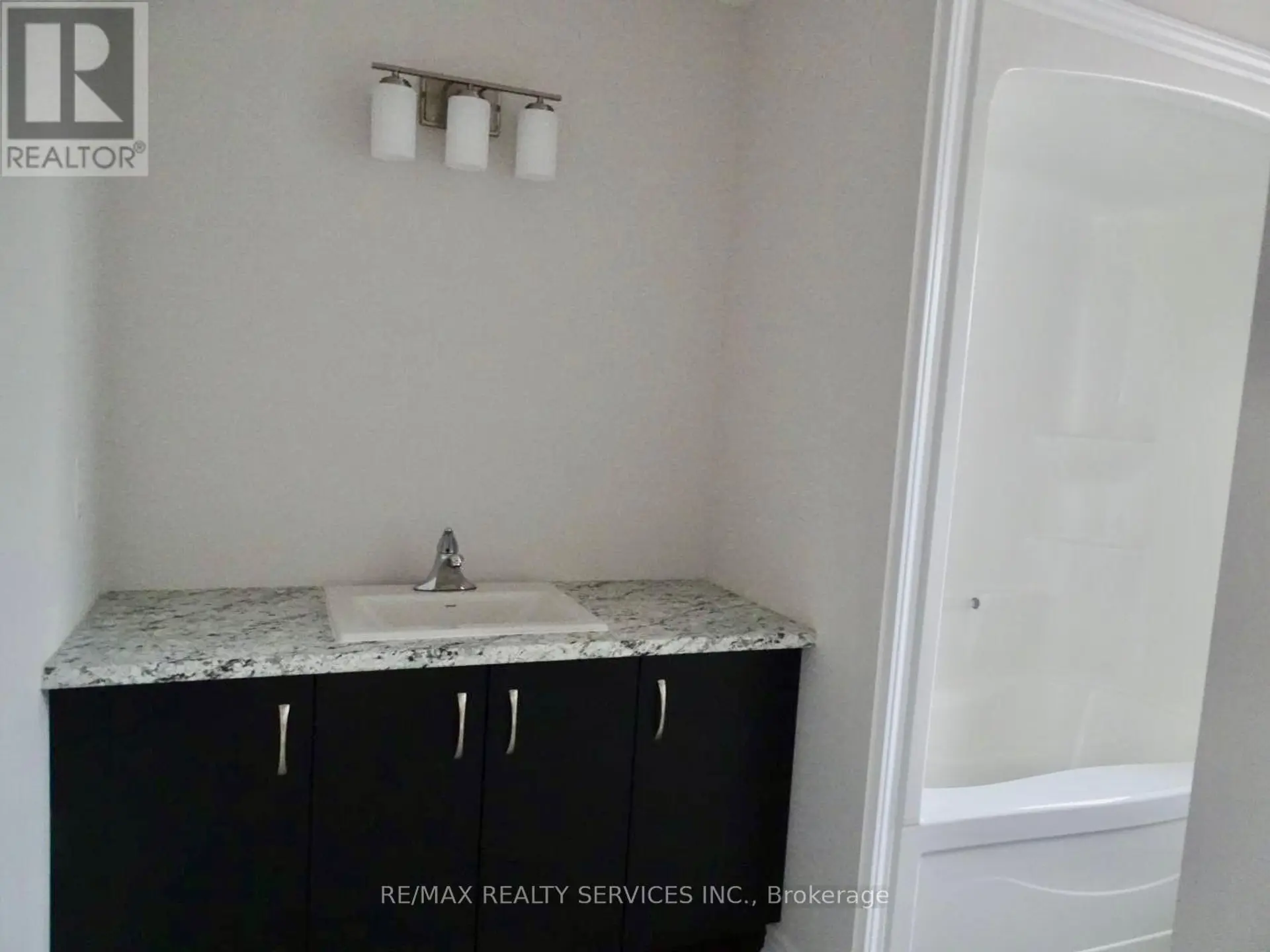 204 BETHUNE AVENUE - Image 16