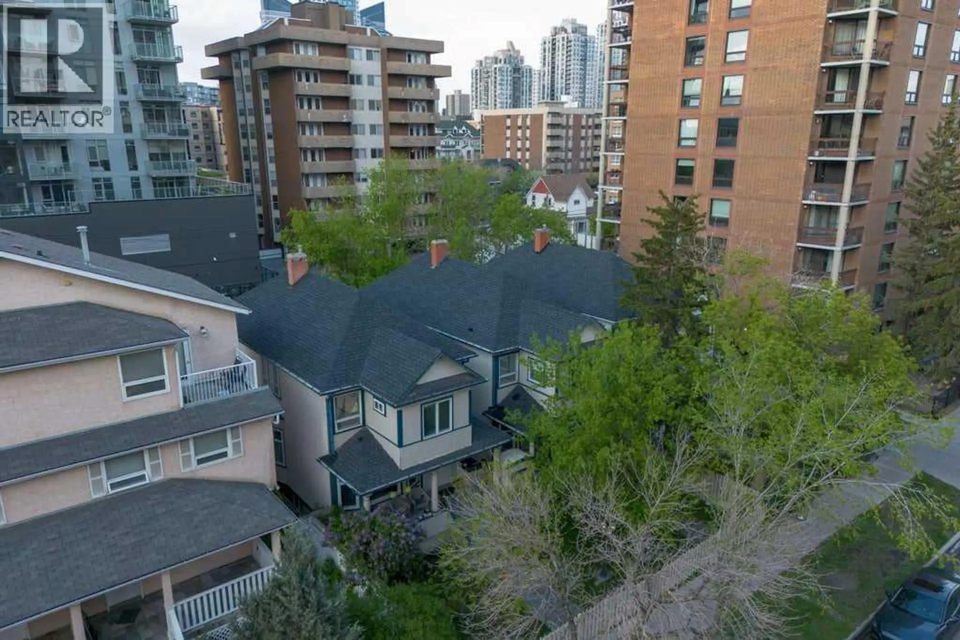 1314 15 Avenue SW - Image 9