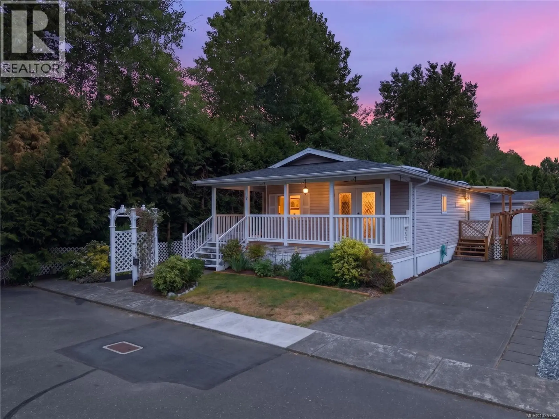 Property at #17 2140 20th St, Courtenay, BC