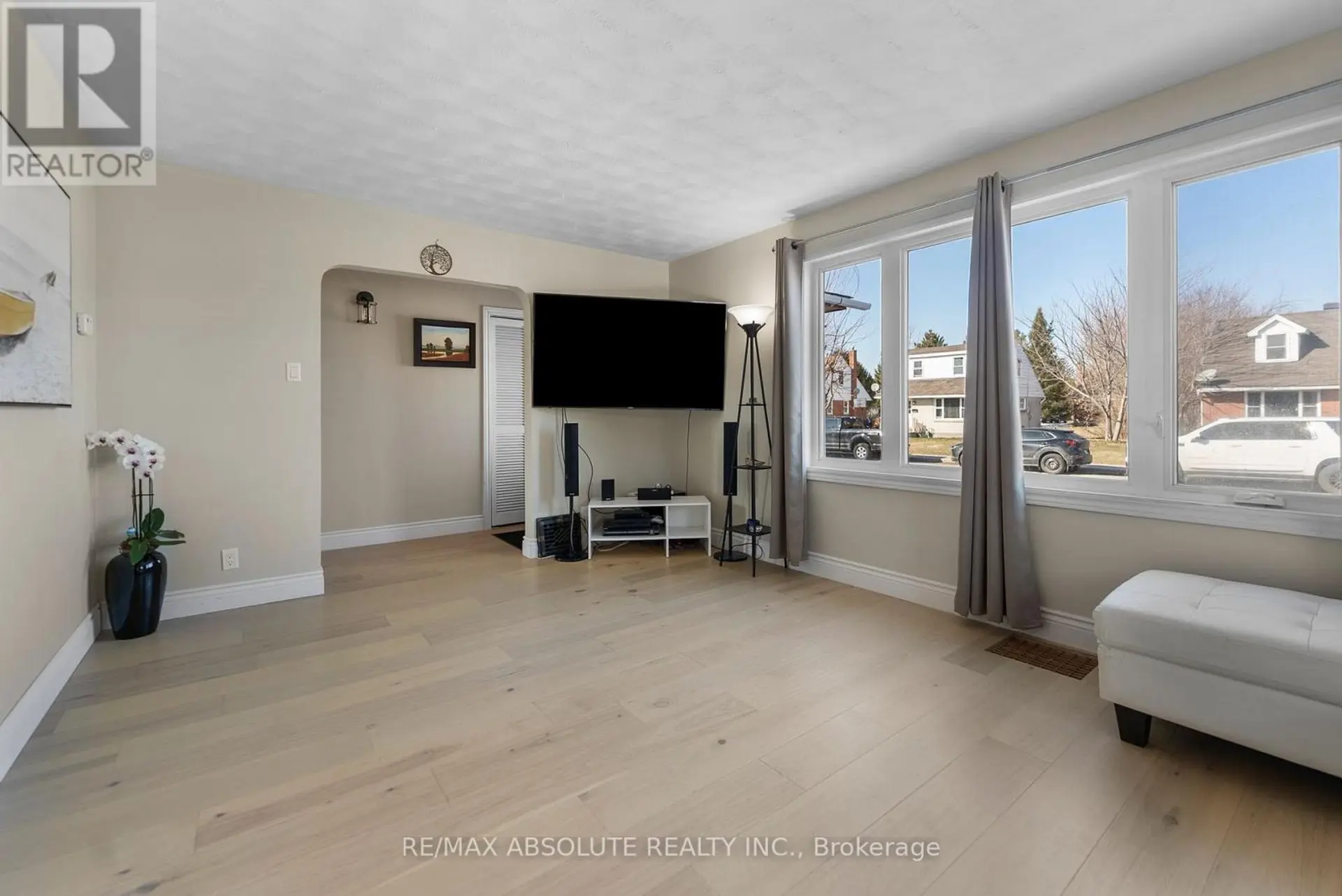 61 THIRD AVENUE - Image 6