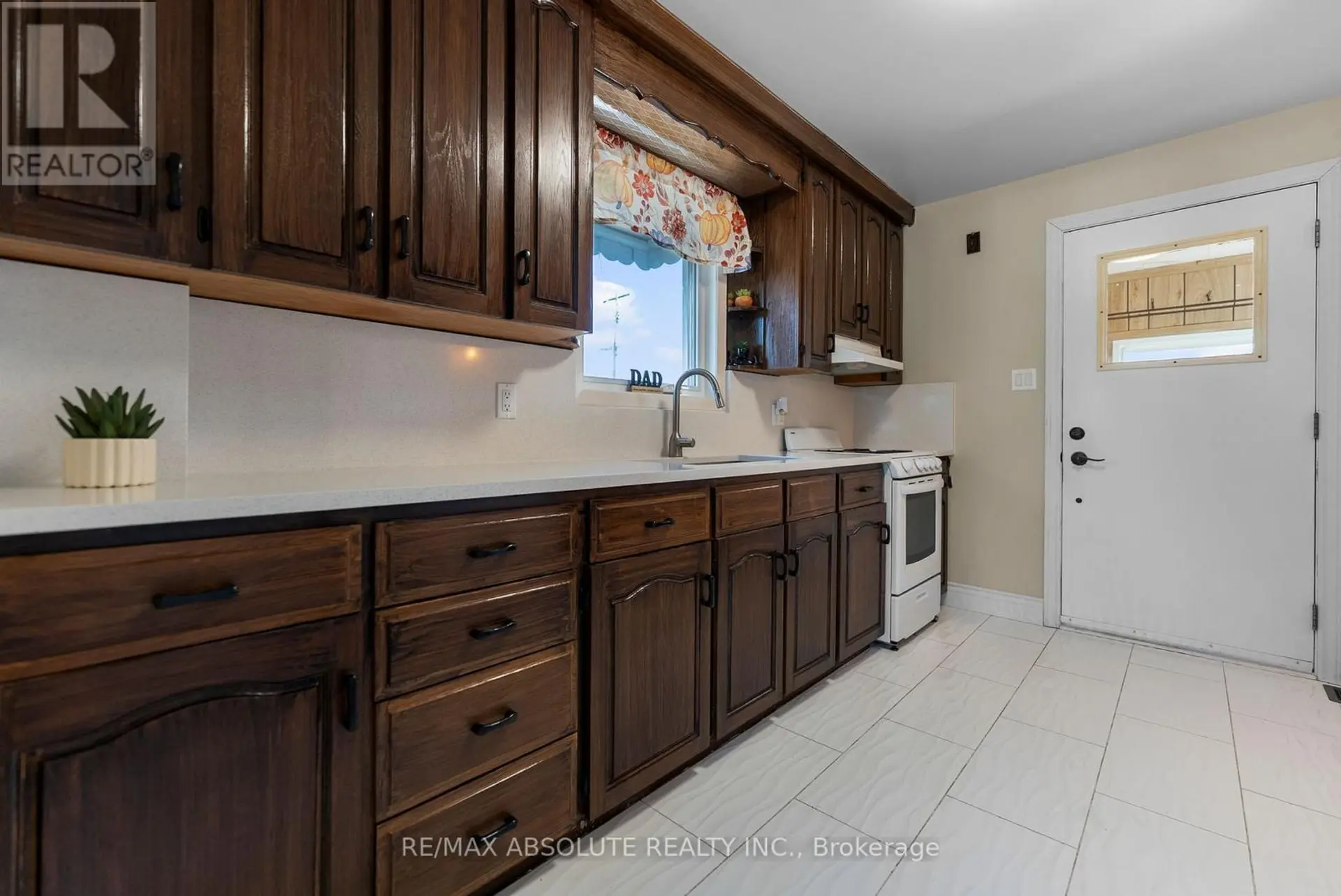 61 THIRD AVENUE - Image 8