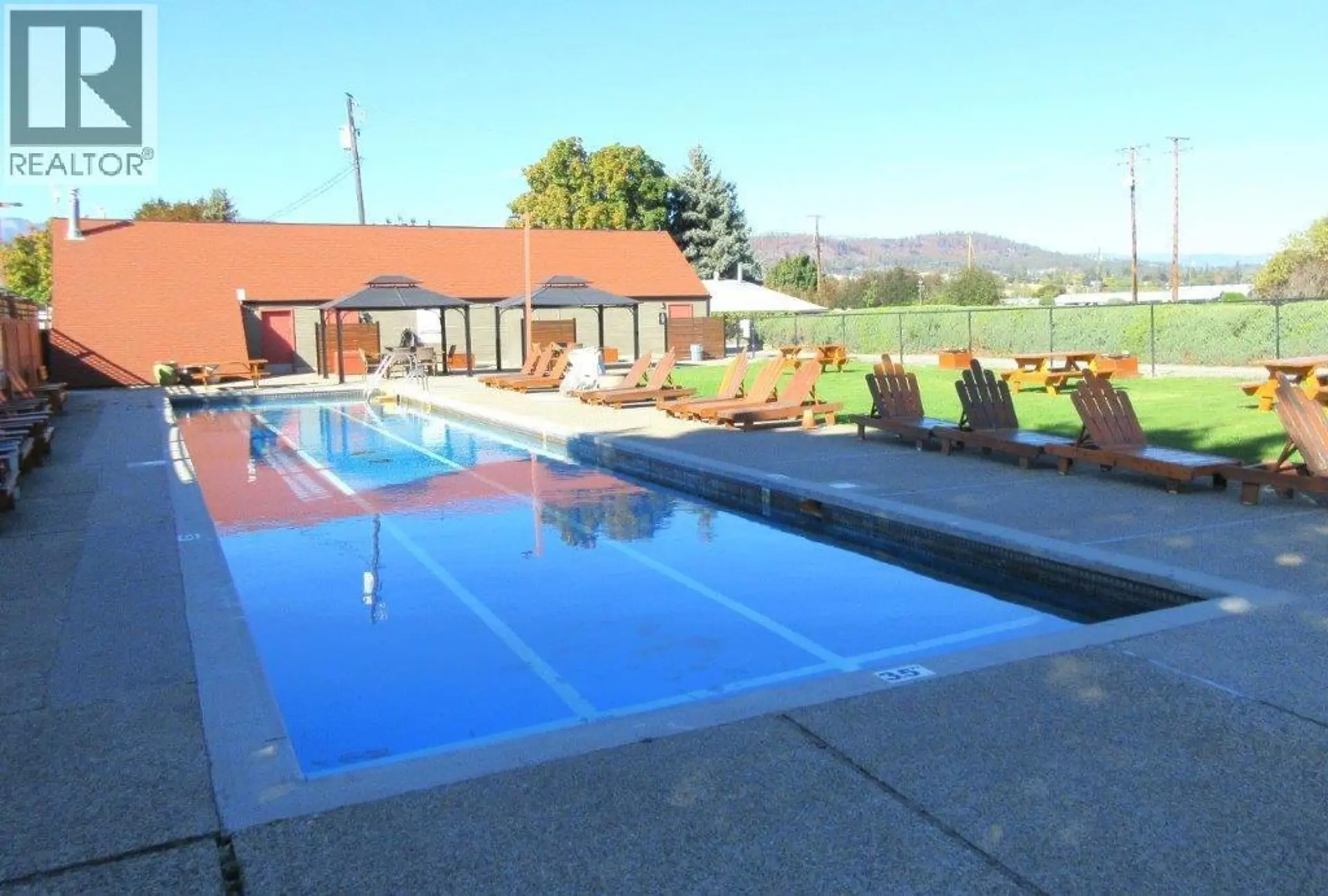 #47 415 Commonwealth Road - Image 11