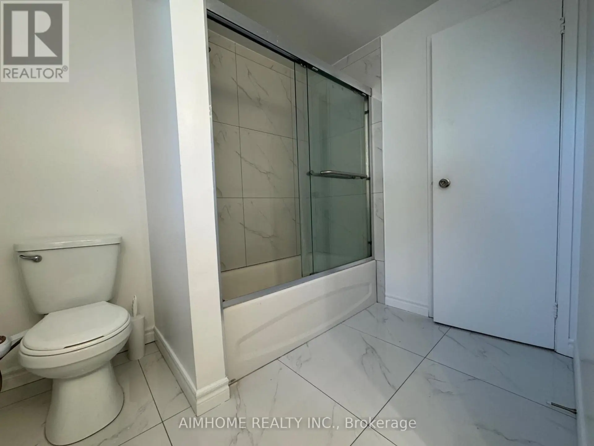 180 VALLEY STREAM DRIVE - Image 15