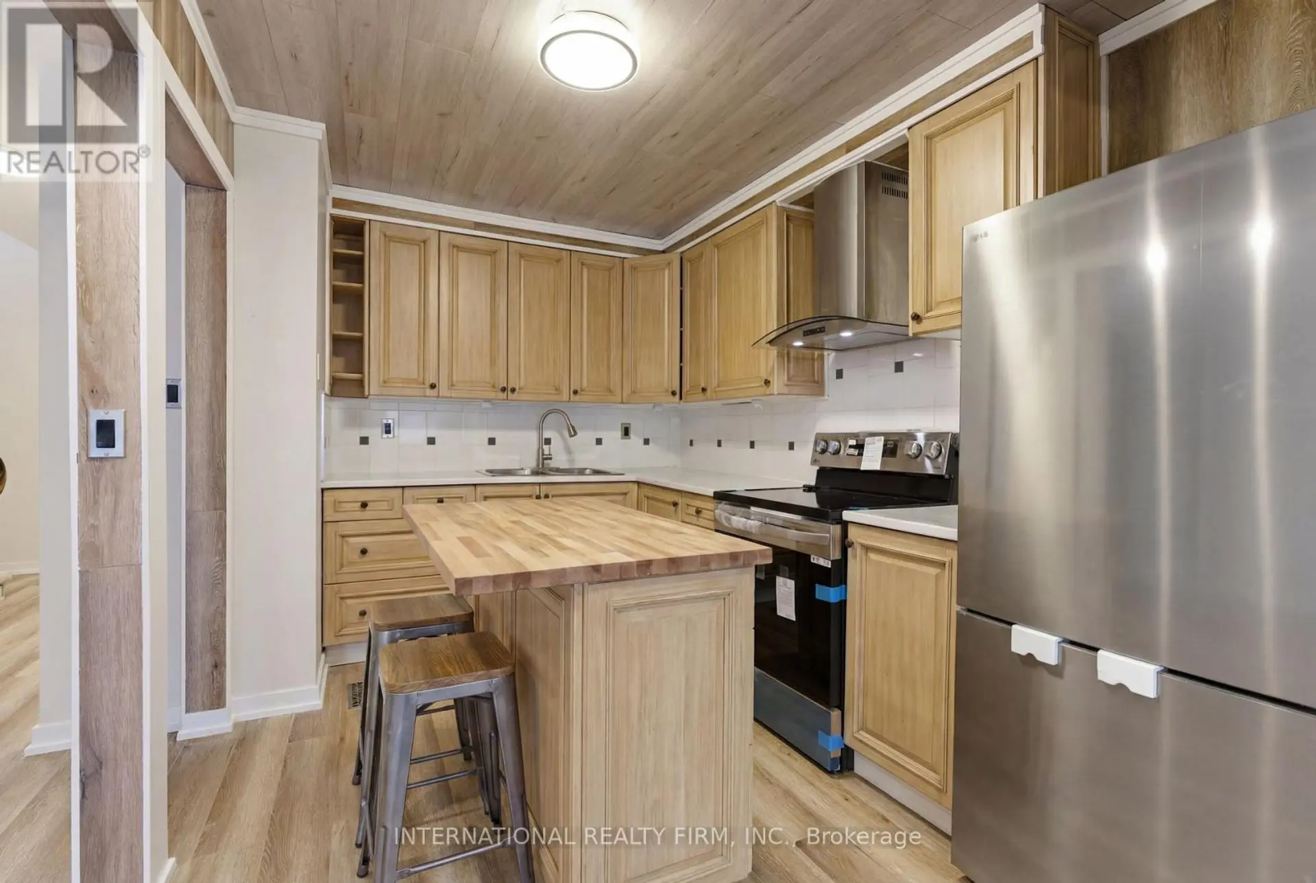 #114 114 FOSTER CRESCENT - Image 5