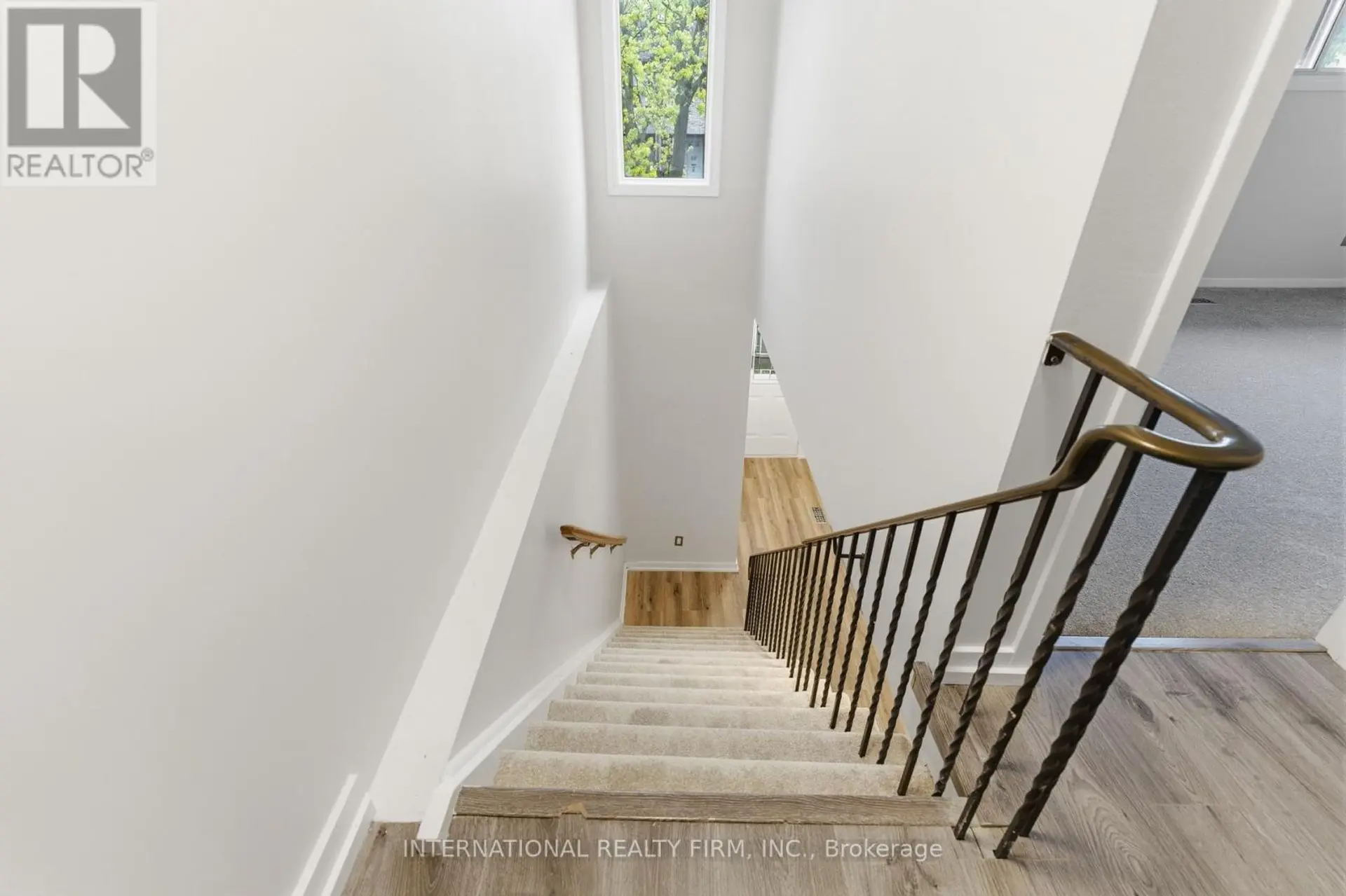 #114 114 FOSTER CRESCENT - Image 8