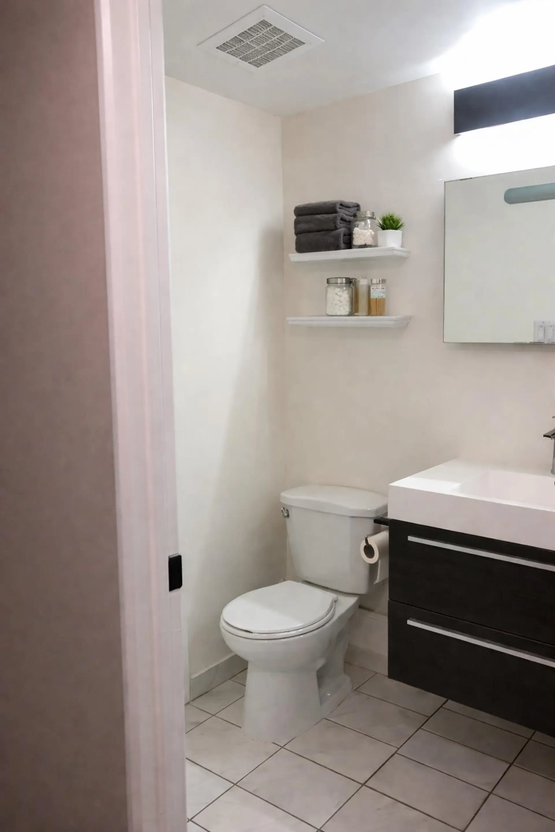 #5 38171 Westway Avenue - Image 10