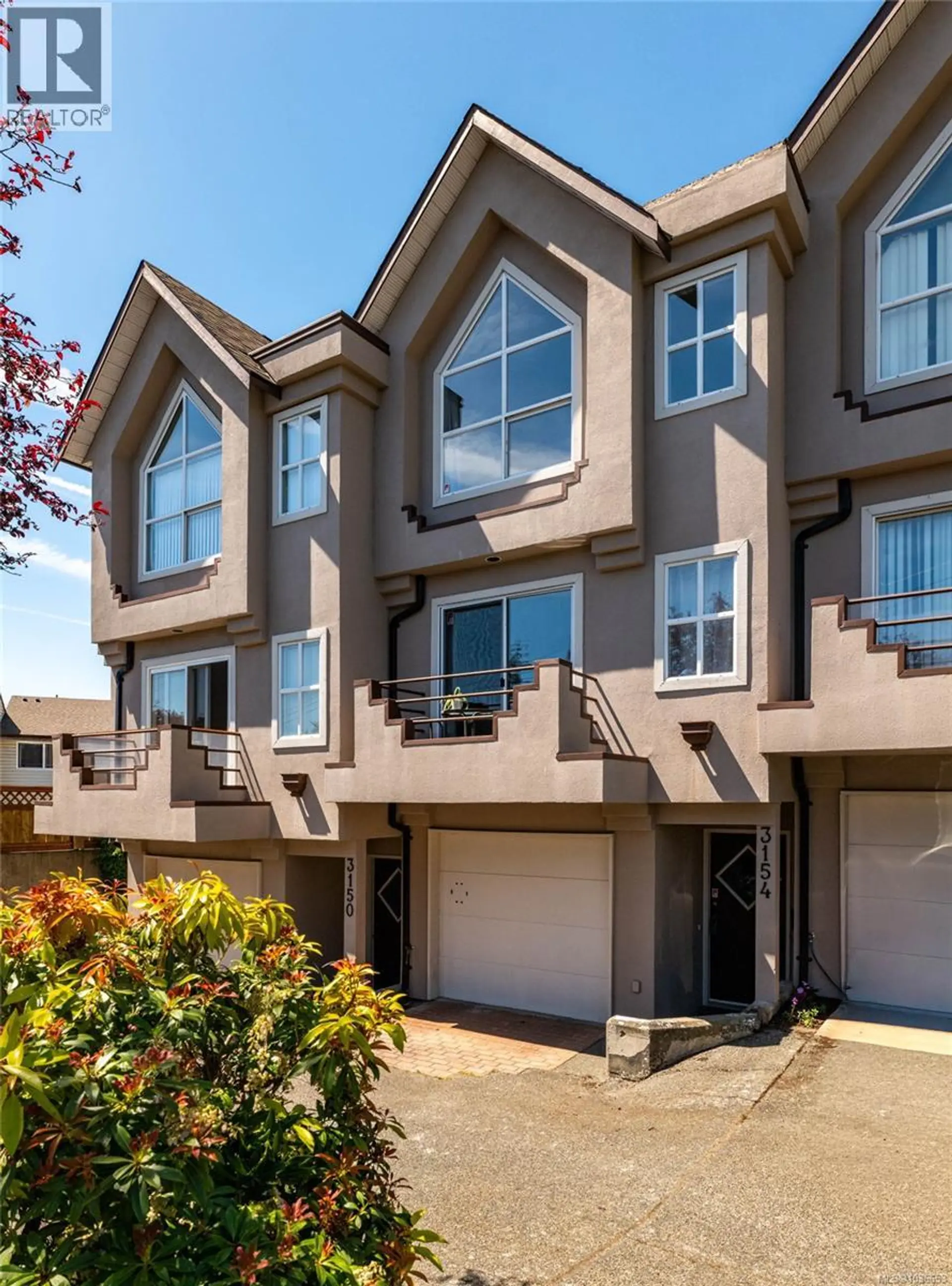 Property at 3154 Washington Ave, Victoria, BC