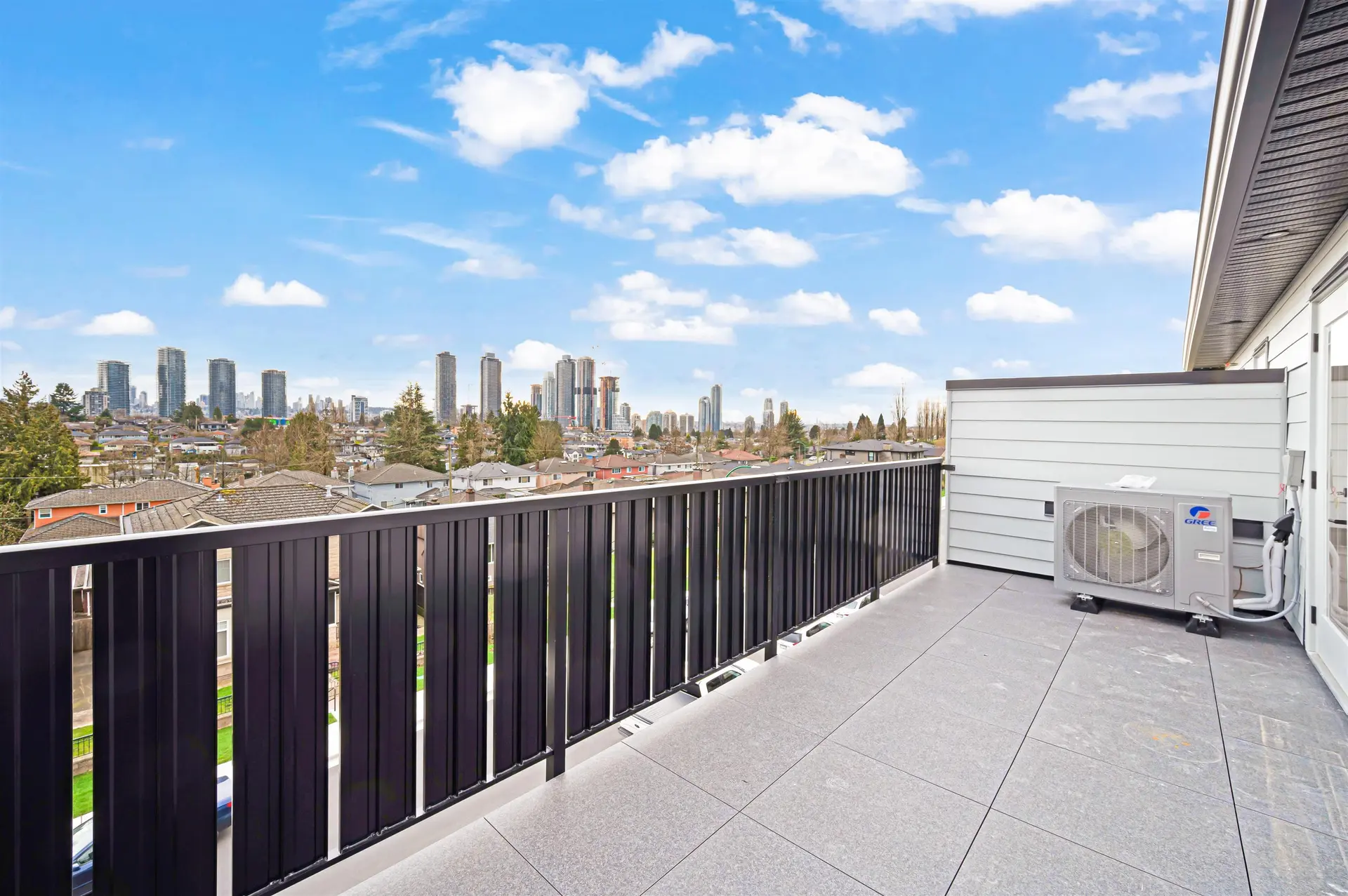 #3 4855 Venables Street - Image 2