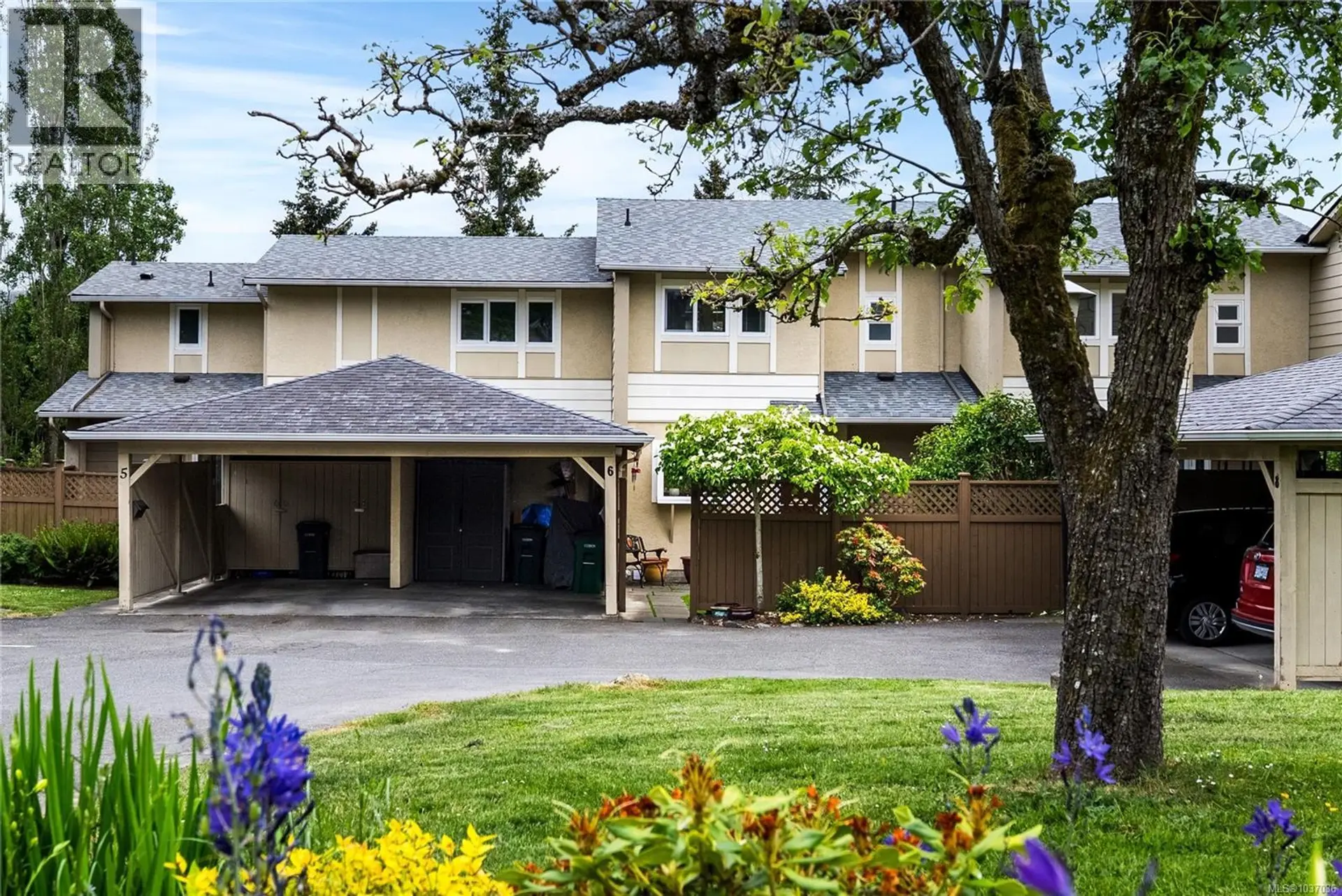Property at #6 3981 Nelthorpe St, Saanich, BC