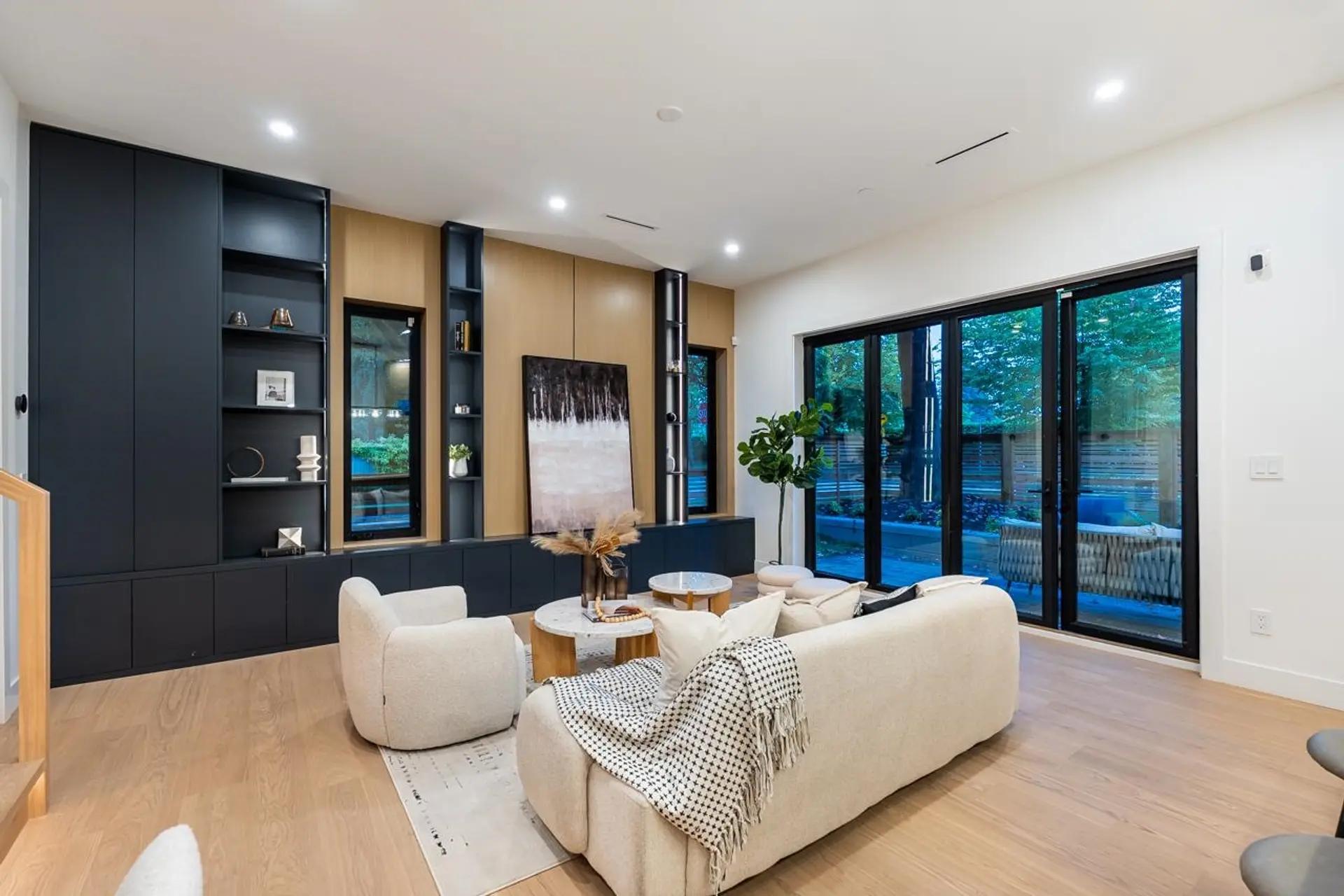 Property at 487 E 31st Avenue, Vancouver, BC