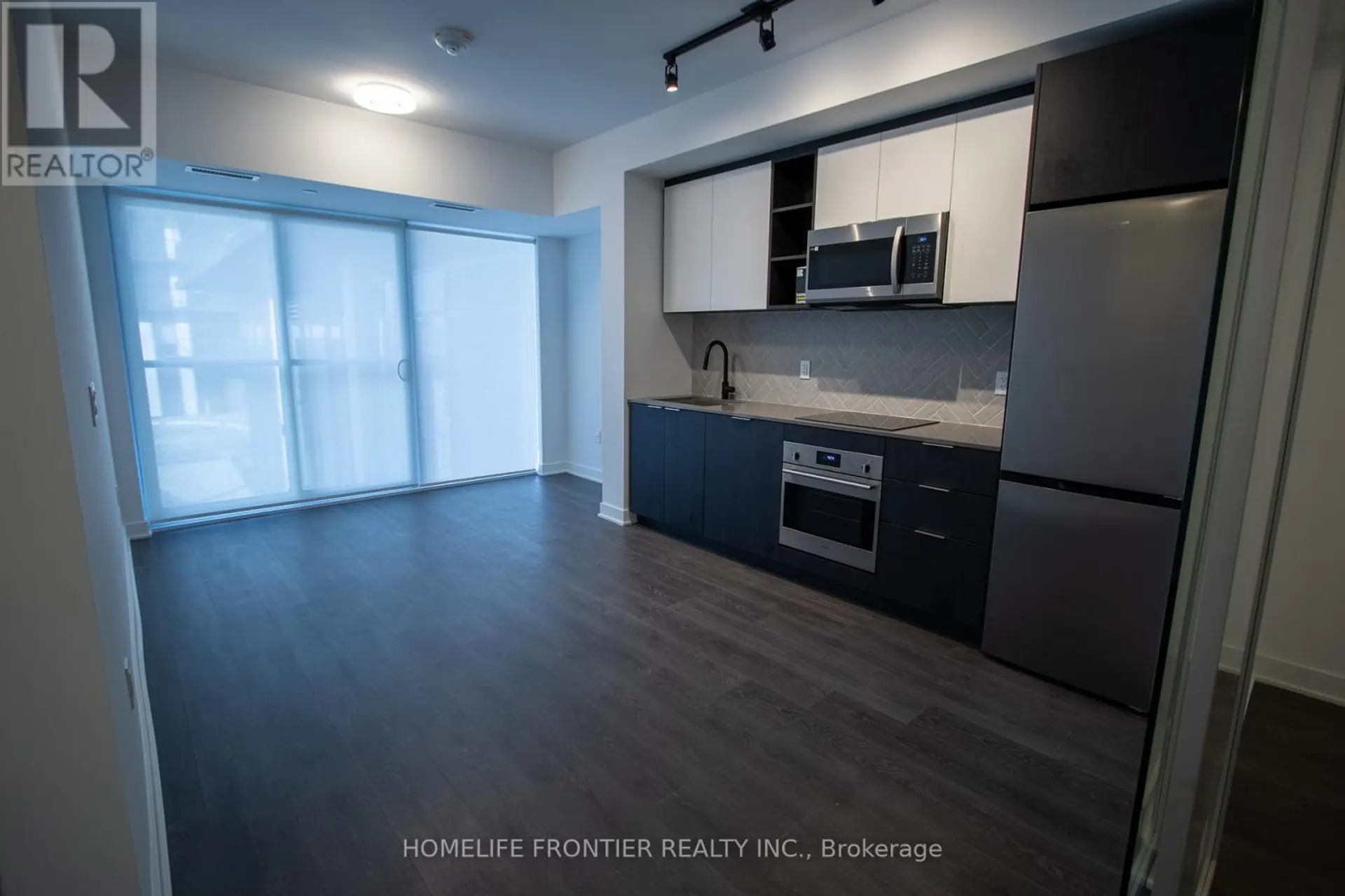 #211 36 ZORRA STREET - Image 5