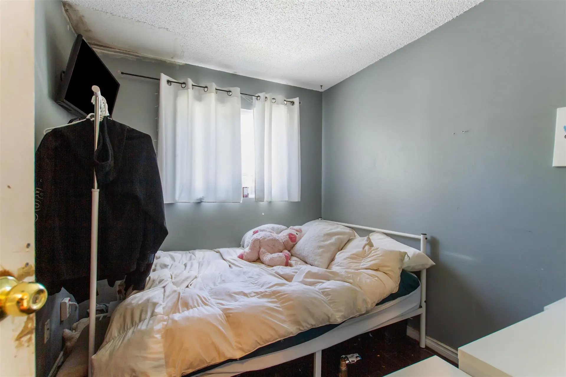 2676 Tretheway Drive - Image 11