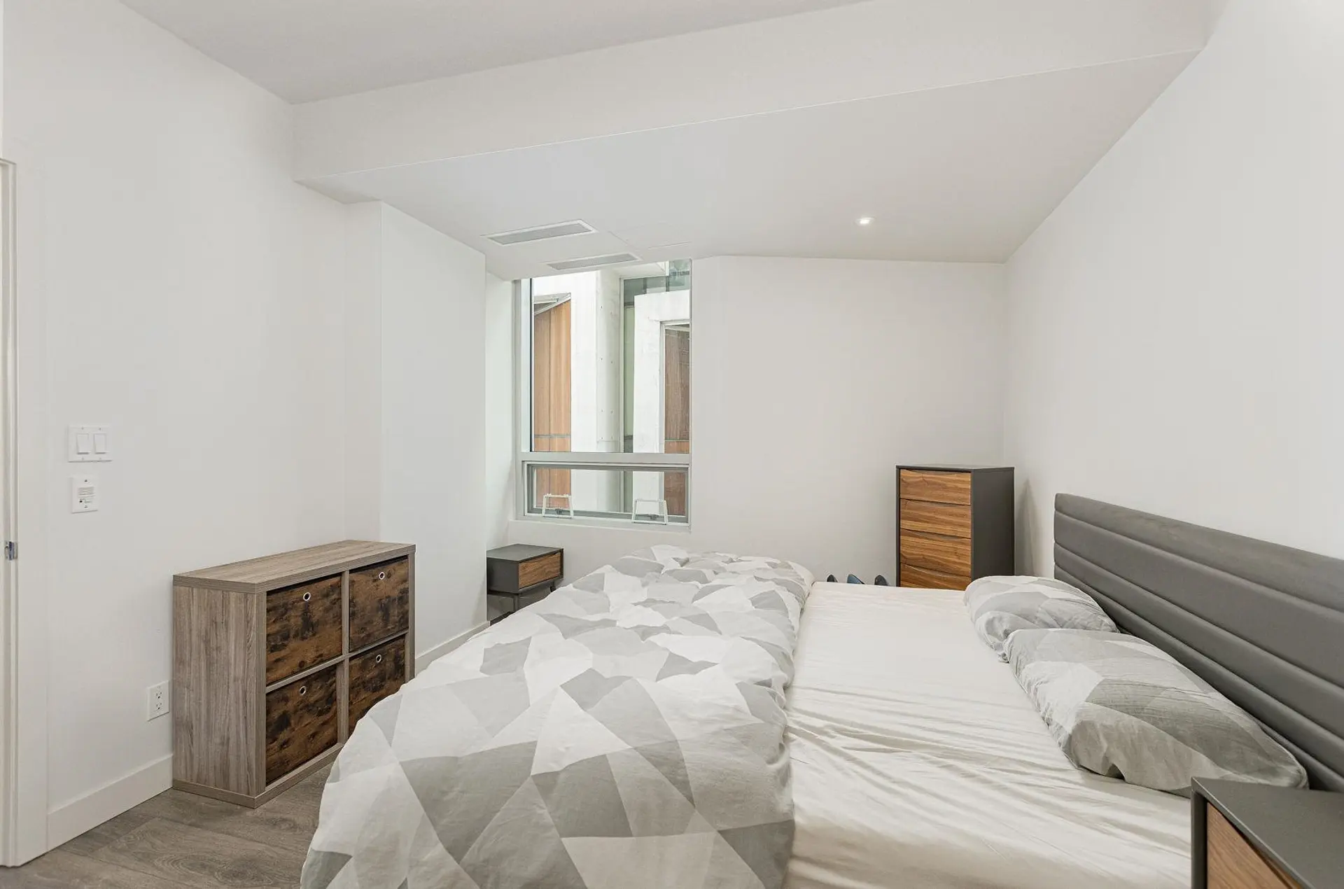 #202 5688 Willow Street - Image 7